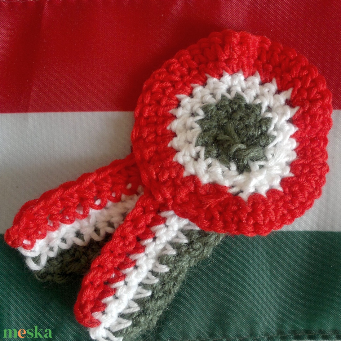 Horgolt kokárda - ékszer - kitűző és bross - kitűző - Meska.hu Horgolt kokárda - ékszer - kitűző és bross - kitűző - Meska.hu