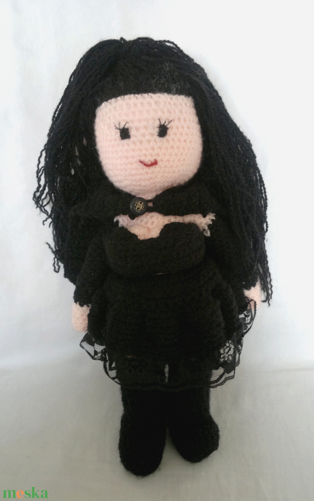 Bellatrix Lestrange horgolt figura a Harry Potter világából - játék & sport - plüssállat & játékfigura - ember - Meska.hu