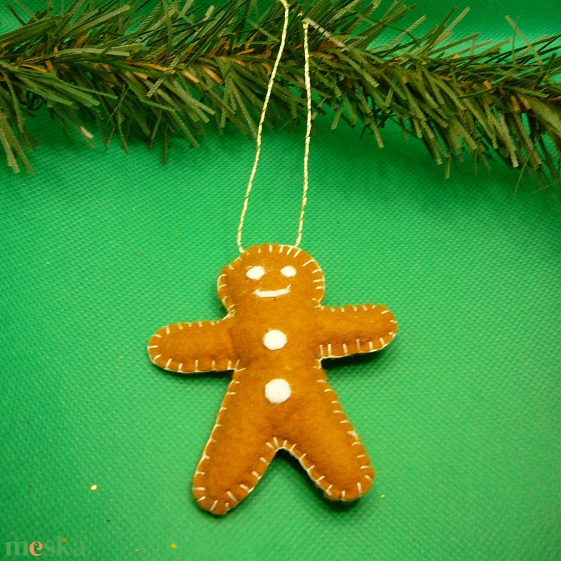 Aranyos mézi varrott karácsonyfadísz - karácsony - karácsonyi lakásdekoráció - karácsonyfadíszek - Meska.hu
