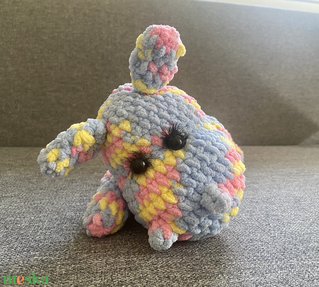 Amigurumi színes horgolt víziló figura - játék & sport - plüssállat & játékfigura - más figura - Meska.hu