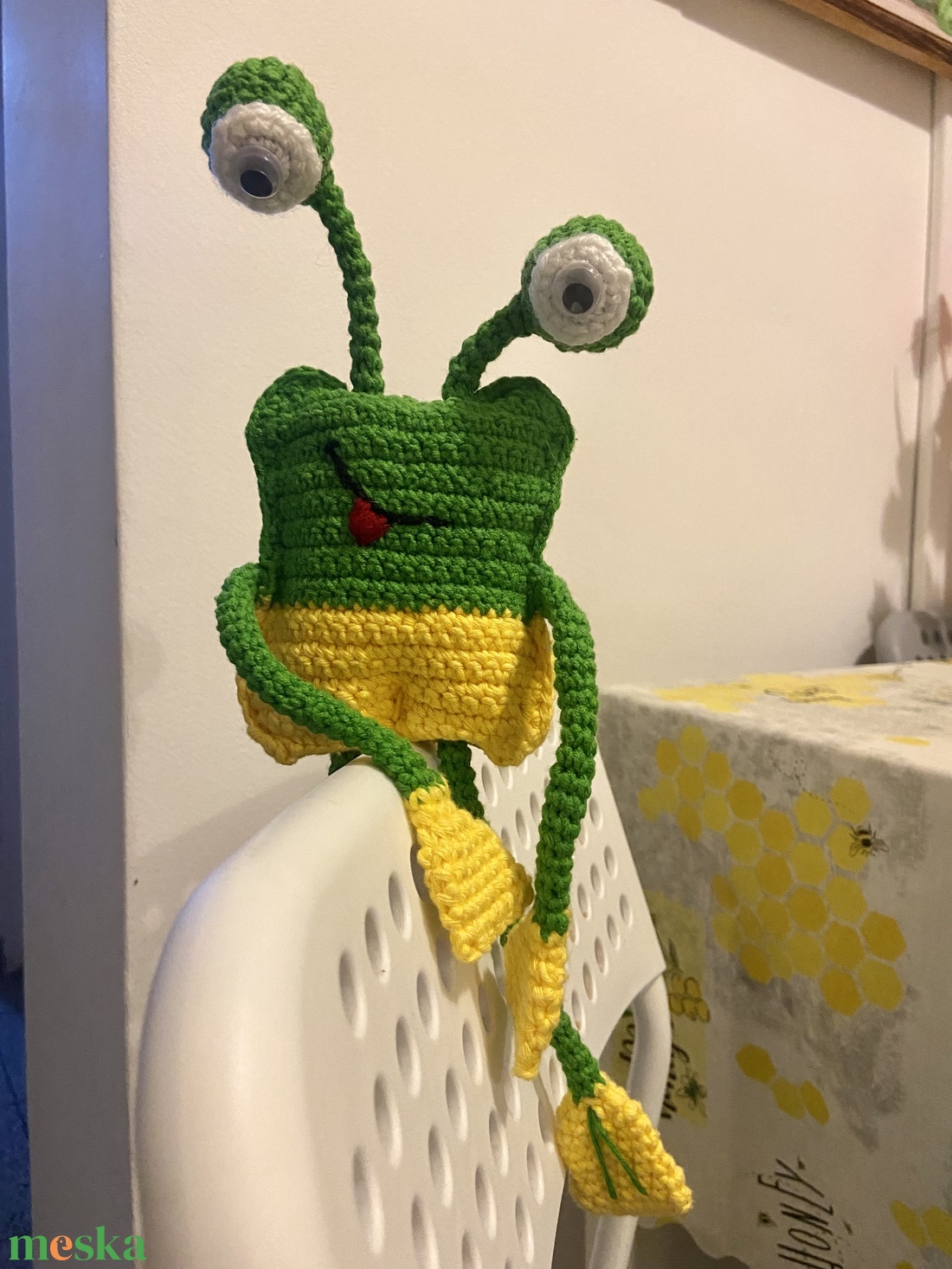 Amigurumi horgolt béka figura - játék & sport - plüssállat & játékfigura - más figura - Meska.hu