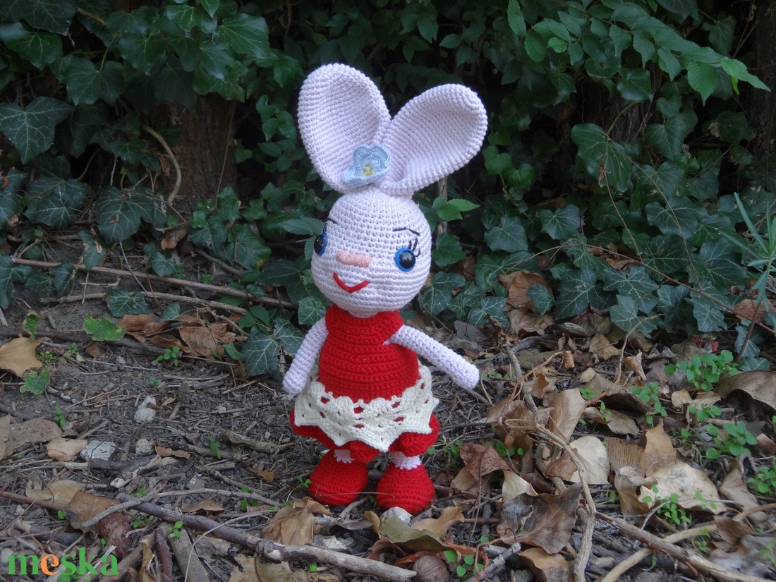 Antropomorf nyuszis mesefigura - játék & sport - plüssállat & játékfigura - nyuszi - Meska.hu