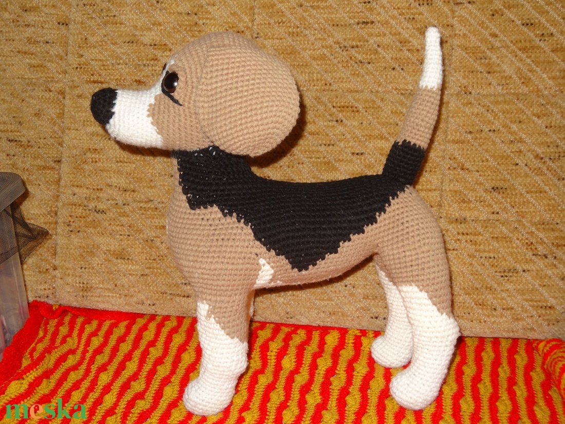 Horgolt beagle - játék & sport - plüssállat & játékfigura - kutya - Meska.hu