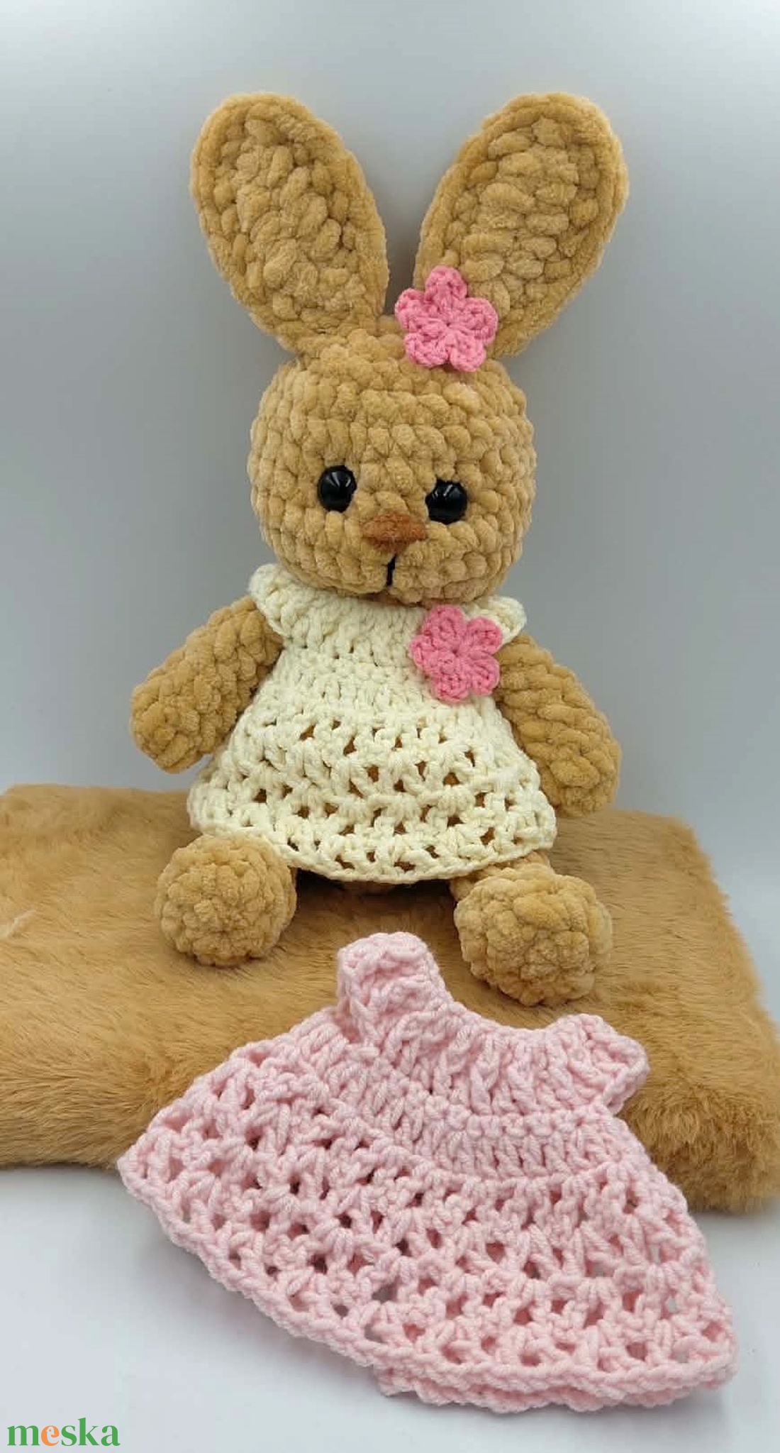 Nyuszi ruhával-mintaleírás - diy (csináld magad) - szabásminta, útmutató - horgolási minta - Meska.hu