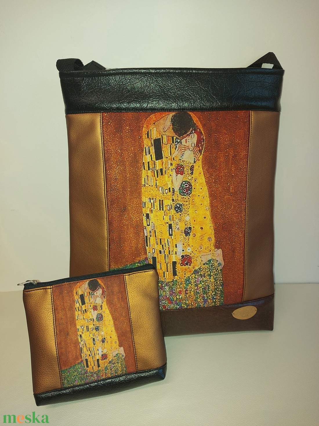 Klimt A csók - táska & tok - kézitáska & válltáska - vállon átvethető táska - Meska.hu Klimt A csók - táska & tok - kézitáska & válltáska - vállon átvethető táska - Meska.hu