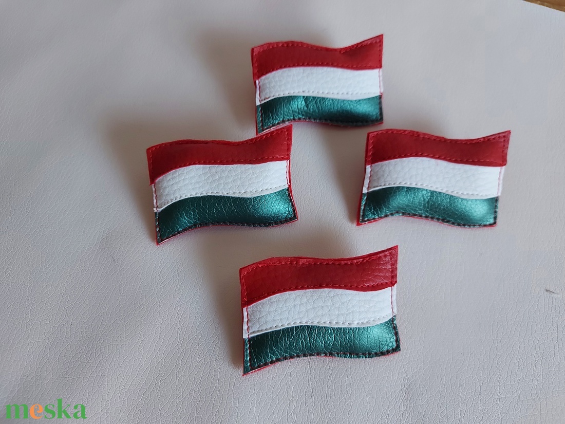 Zászló  nemzeti színű kitűző - ékszer - kitűző és bross - kitűző - Meska.hu