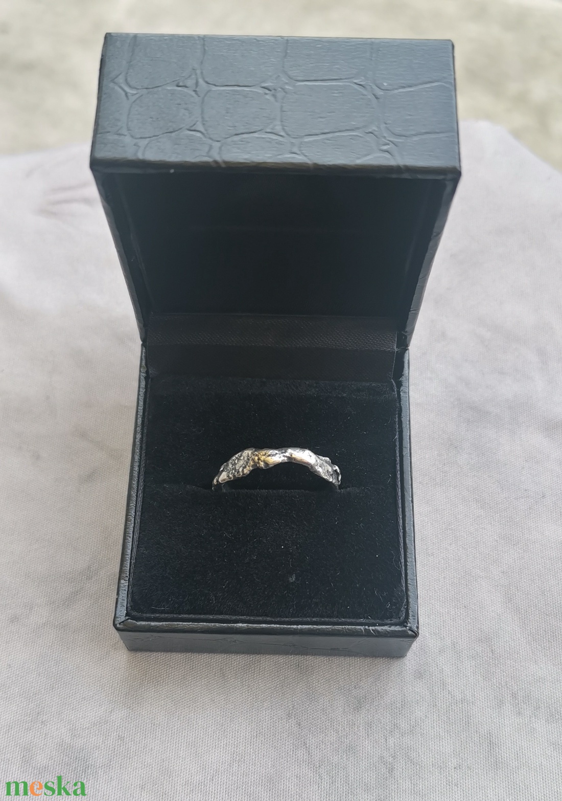 Amorf karika gyűrű - ékszer - gyűrű - kerek gyűrű - Meska.hu