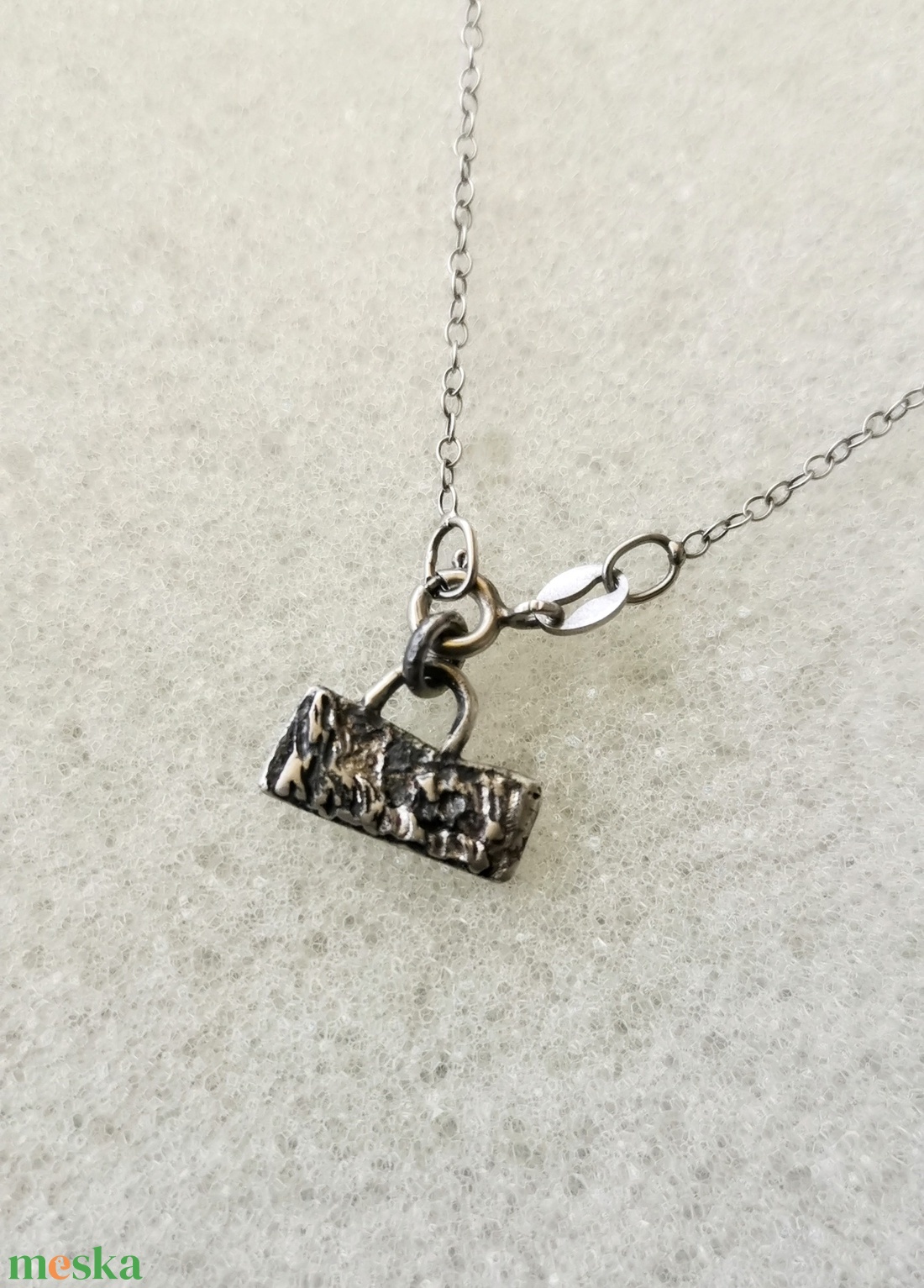 Amorf pici medál lánccal - ékszer - nyaklánc - medálos nyaklánc - Meska.hu