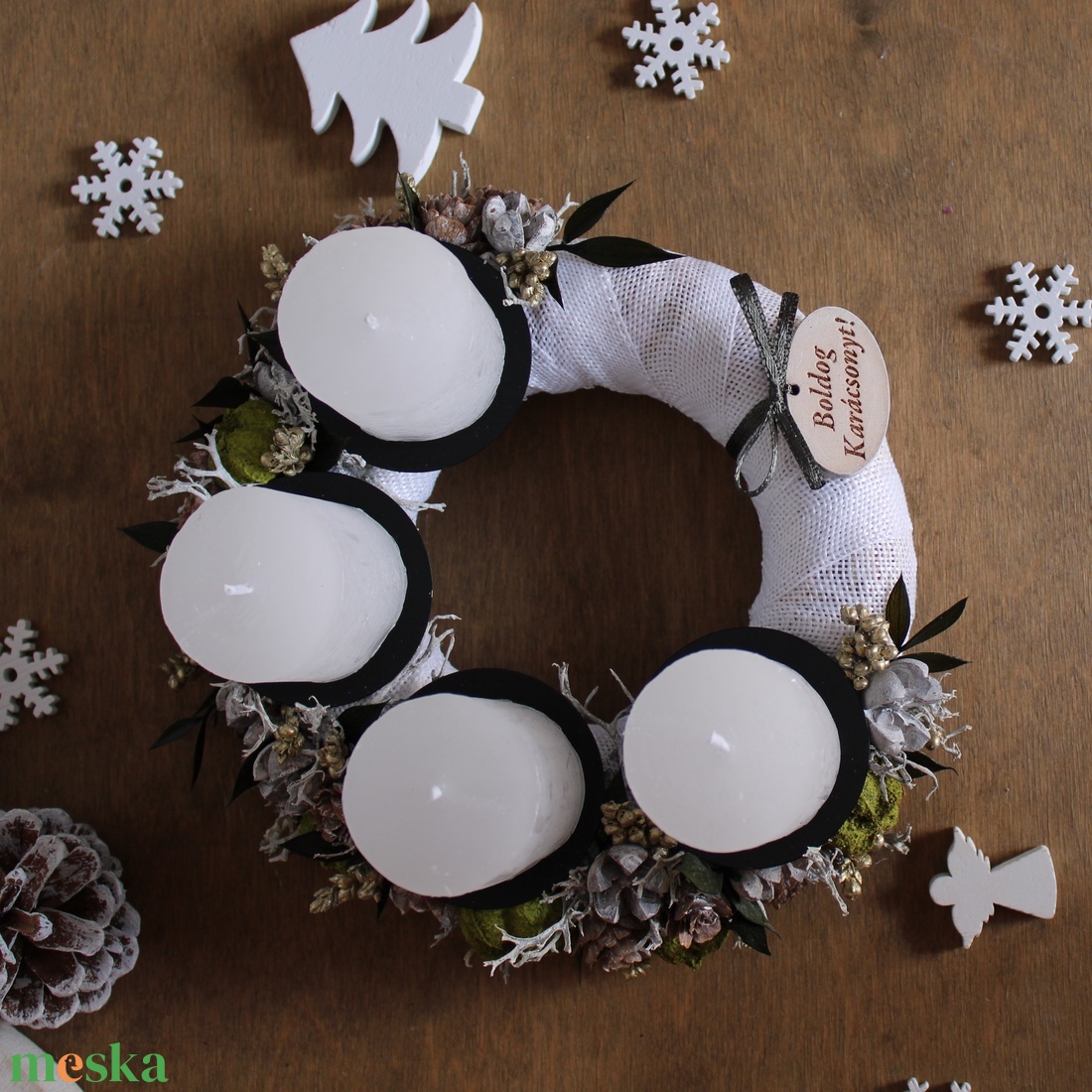 Adventi koszorú (zöld-fehér-pezsgő) - karácsony - adventi díszek - adventi koszorú - Meska.hu Adventi koszorú (zöld-fehér-pezsgő) - karácsony - adventi díszek - adventi koszorú - Meska.hu