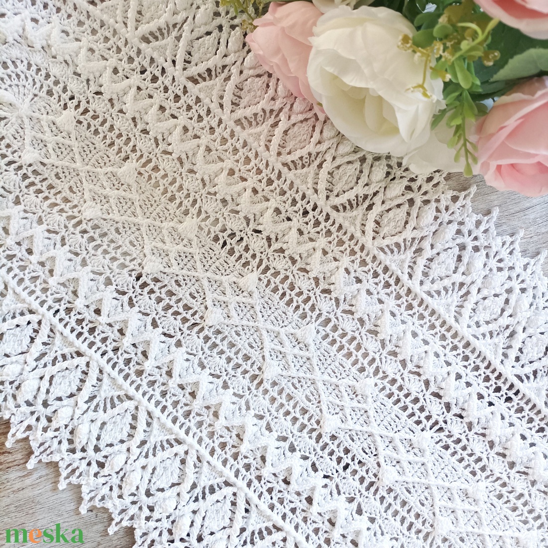 Különleges horgolt csipke asztali futó 82x32 cm - otthon & életmód - dekoráció - asztal és polc dekoráció - horgolt & csipketerítő - Meska.hu Különleges horgolt csipke asztali futó 82x32 cm - otthon & életmód - dekoráció - asztal és polc dekoráció - horgolt & csipketerítő - Meska.hu