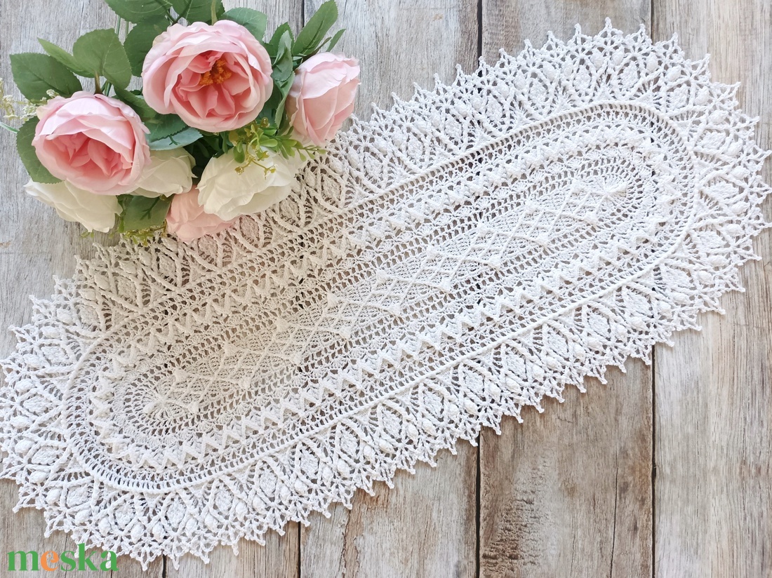 Különleges horgolt csipke asztali futó 82x32 cm - otthon & életmód - dekoráció - asztal és polc dekoráció - horgolt & csipketerítő - Meska.hu Különleges horgolt csipke asztali futó 82x32 cm - otthon & életmód - dekoráció - asztal és polc dekoráció - horgolt & csipketerítő - Meska.hu