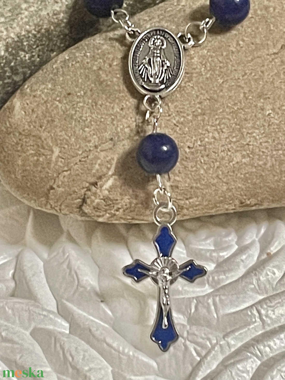 Autós rózsafüzér, tizedes rózsafüzér kék Lapis Lazuli ásványból - otthon & életmód - vallás - lánc & füzér - Meska.hu Autós rózsafüzér, tizedes rózsafüzér kék Lapis Lazuli ásványból - otthon & életmód - vallás - lánc & füzér - Meska.hu