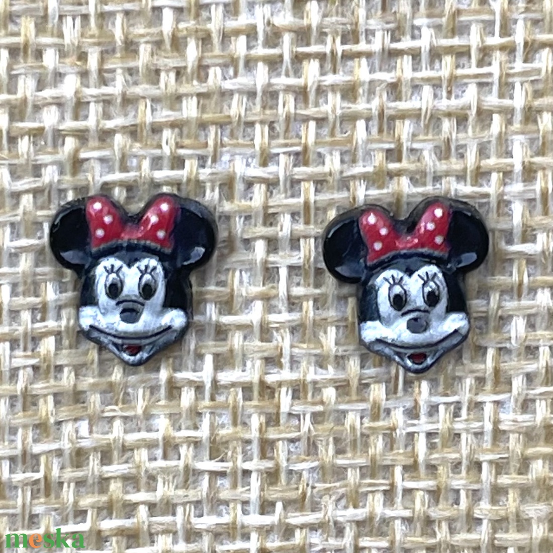 Mesefigurás Mickey Egér Minnie fülbevaló nemesacél alapon - ékszer - fülbevaló - pötty fülbevaló - Meska.hu Mesefigurás Mickey Egér Minnie fülbevaló nemesacél alapon - ékszer - fülbevaló - pötty fülbevaló - Meska.hu