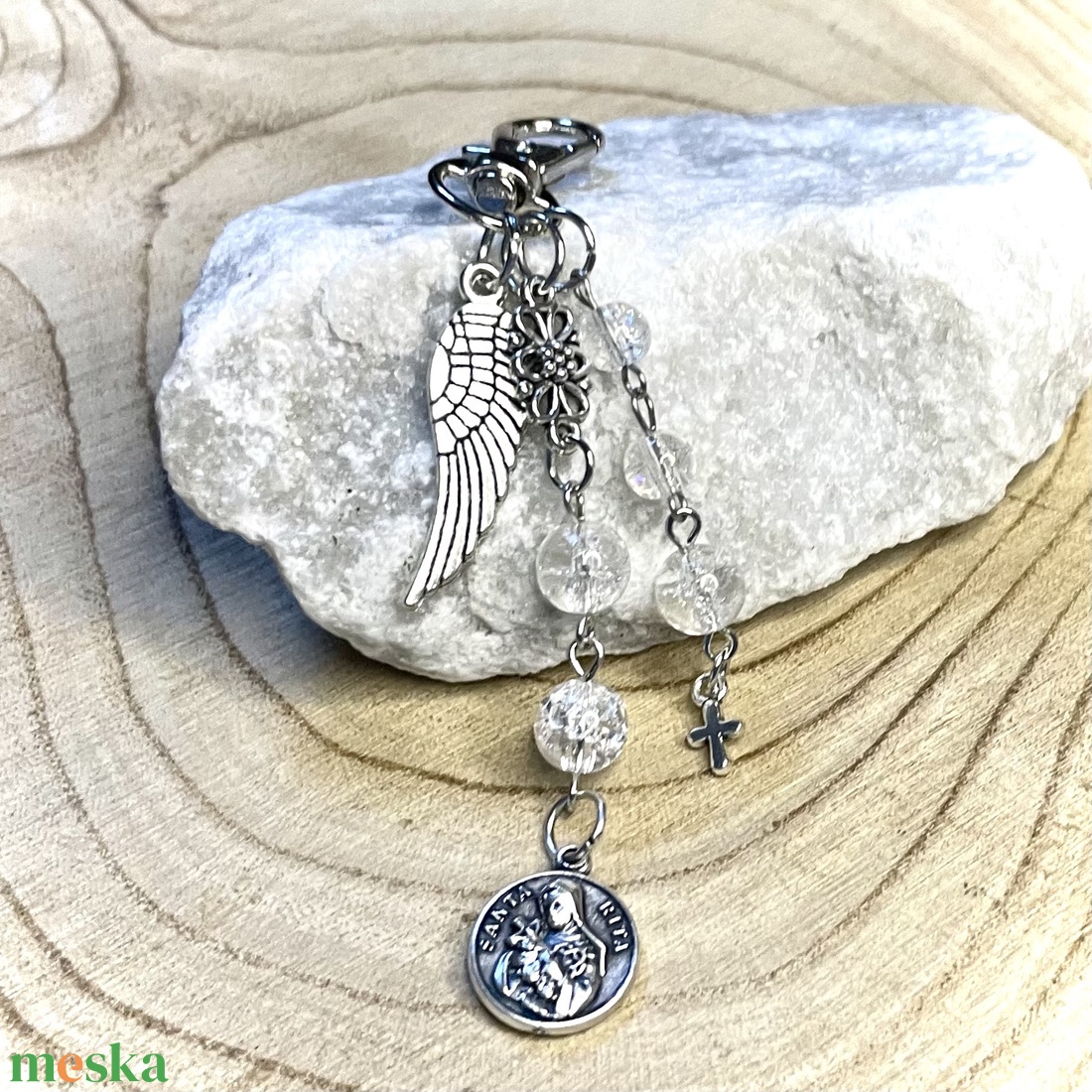 Szent Rita védelmező amulett kulcstartó táskadísz hegyikristály ásványgyöngyökből - táska & tok - kulcstartó & táskadísz - kulcstartó - Meska.hu Szent Rita védelmező amulett kulcstartó táskadísz hegyikristály ásványgyöngyökből - táska & tok - kulcstartó & táskadísz - kulcstartó - Meska.hu
