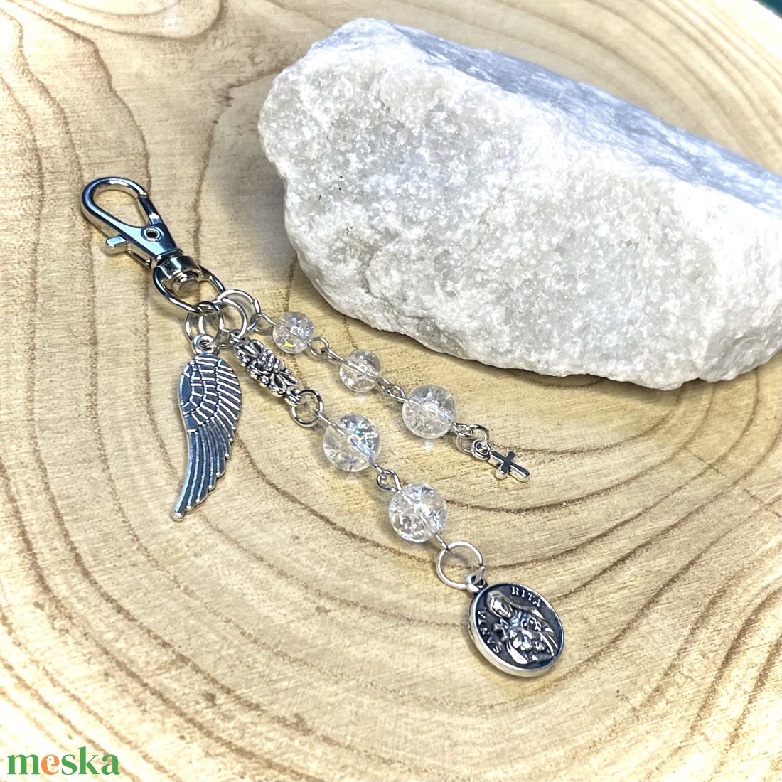 Szent Rita védelmező amulett kulcstartó táskadísz hegyikristály ásványgyöngyökből - táska & tok - kulcstartó & táskadísz - kulcstartó - Meska.hu Szent Rita védelmező amulett kulcstartó táskadísz hegyikristály ásványgyöngyökből - táska & tok - kulcstartó & táskadísz - kulcstartó - Meska.hu