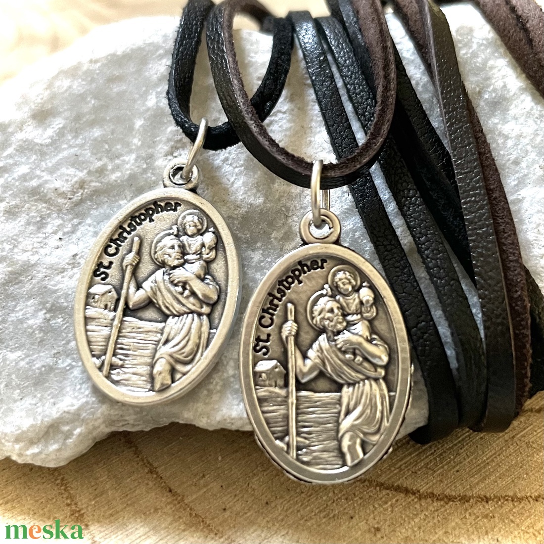 Szent Kristóf amulett medál talizmán bőrszálon - ékszer - nyaklánc - medál - Meska.hu Szent Kristóf amulett medál talizmán bőrszálon - ékszer - nyaklánc - medál - Meska.hu