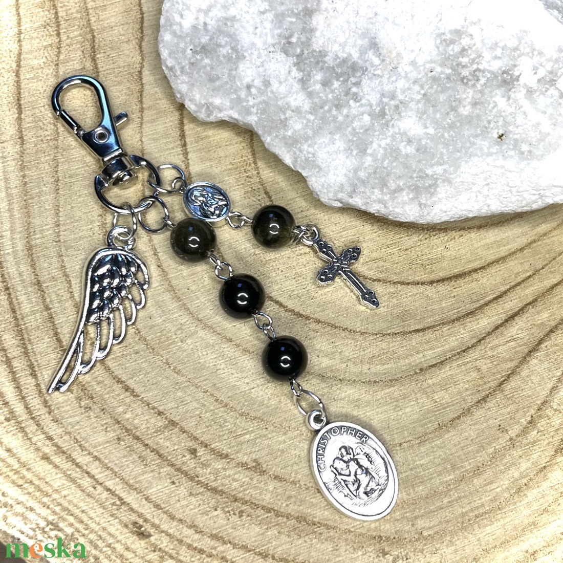 Szent Kristóf védelmező amulett kulcstartó táskadísz ezüst obszidián ásványgyöngyökből - táska & tok - kulcstartó & táskadísz - táskadísz - Meska.hu Szent Kristóf védelmező amulett kulcstartó táskadísz ezüst obszidián ásványgyöngyökből - táska & tok - kulcstartó & táskadísz - táskadísz - Meska.hu