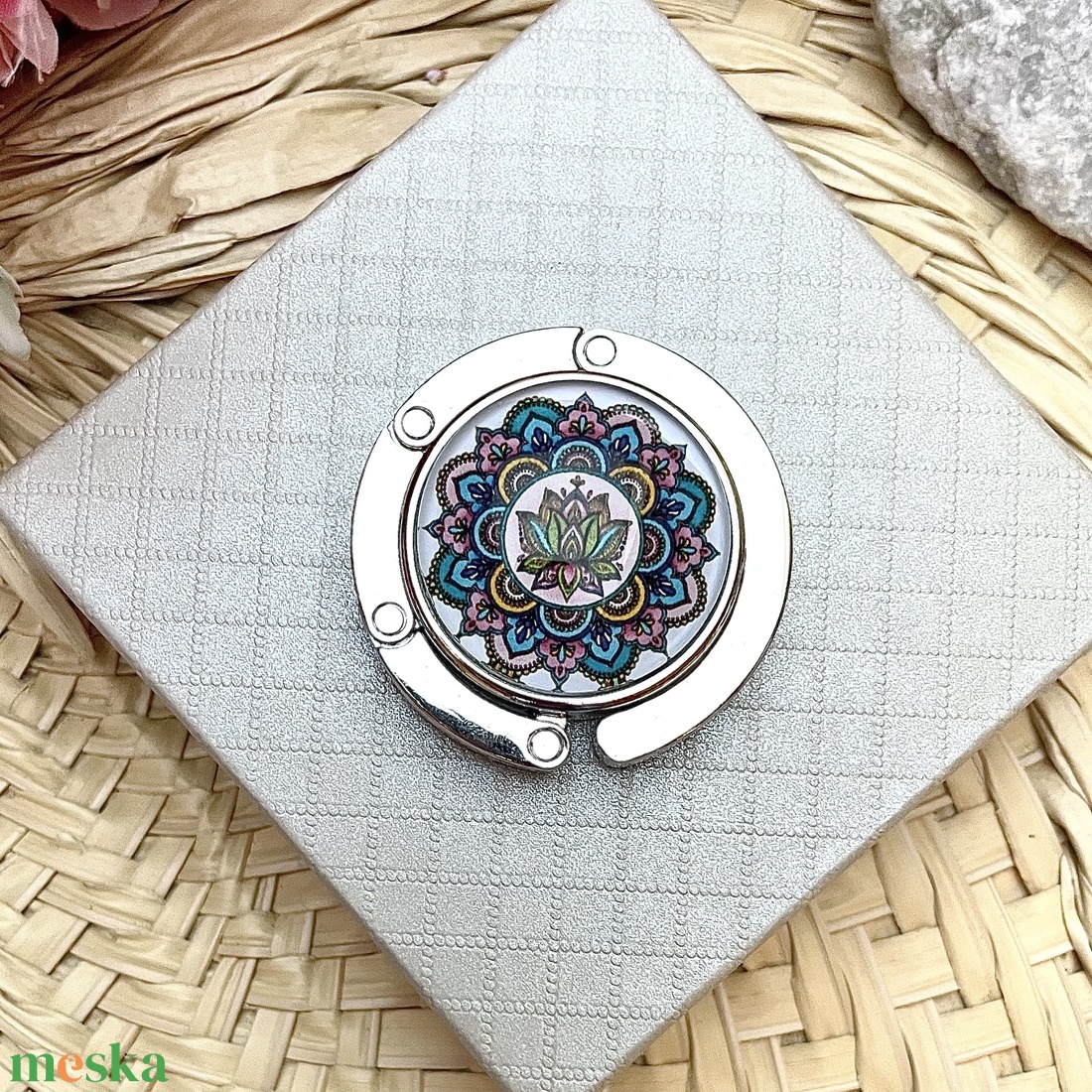 Mandala mintázatú Üveglencsés Táska Akasztó Táskaakasztó - táska & tok - kulcstartó & táskadísz - táskaakasztó - Meska.hu Mandala mintázatú Üveglencsés Táska Akasztó Táskaakasztó - táska & tok - kulcstartó & táskadísz - táskaakasztó - Meska.hu