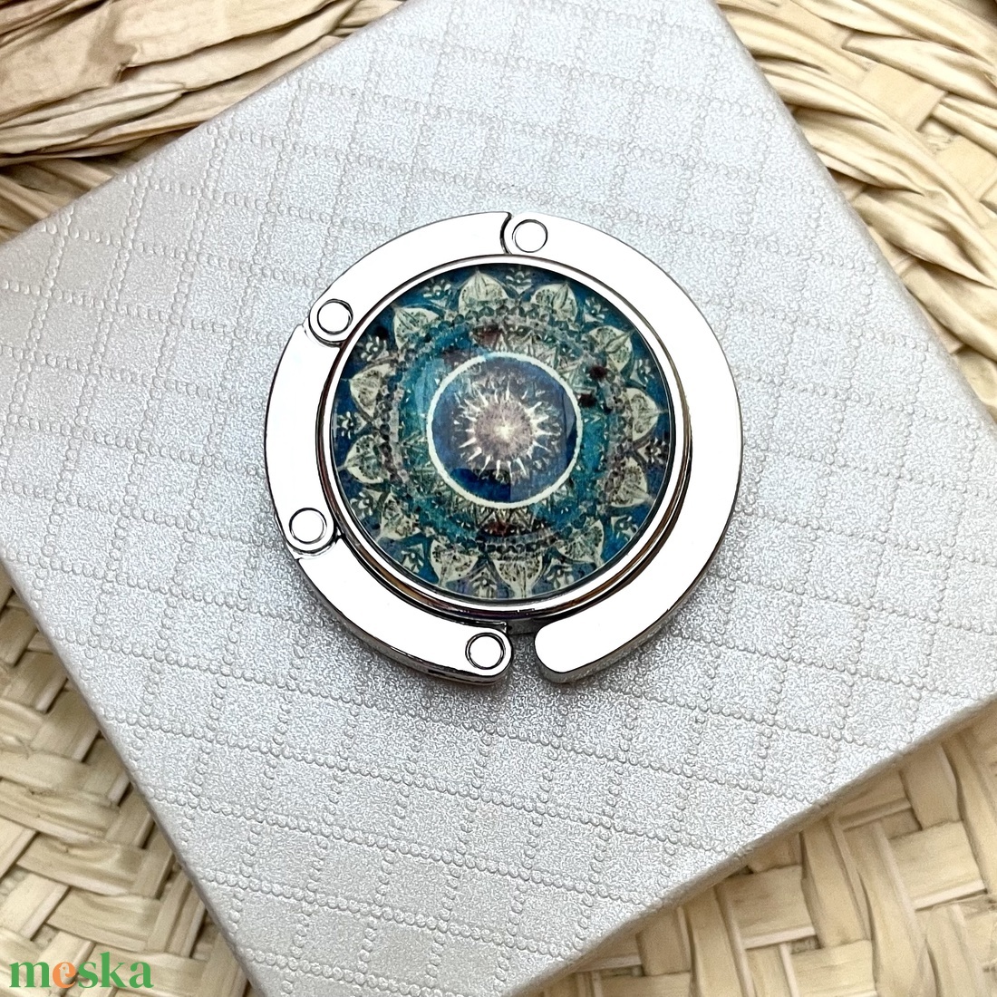 Mandala mintázatú Üveglencsés Táska Akasztó Táskaakasztó - táska & tok - kulcstartó & táskadísz - táskaakasztó - Meska.hu Mandala mintázatú Üveglencsés Táska Akasztó Táskaakasztó - táska & tok - kulcstartó & táskadísz - táskaakasztó - Meska.hu