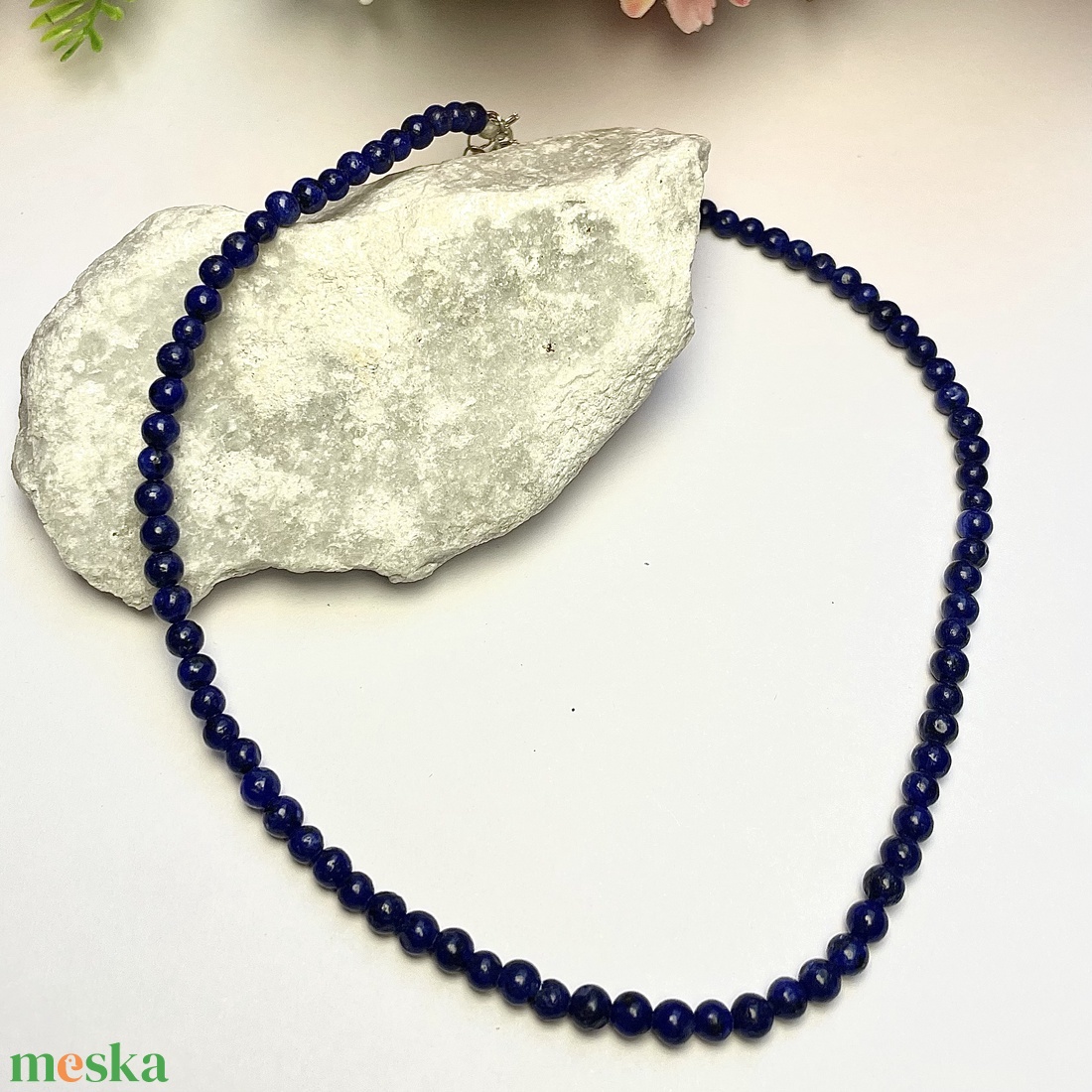 Női ásvány nyaklánc kék lapis lazuli ásványgyöngyökből - ékszer - nyaklánc - gyöngyös nyaklánc - Meska.hu Női ásvány nyaklánc kék lapis lazuli ásványgyöngyökből - ékszer - nyaklánc - gyöngyös nyaklánc - Meska.hu