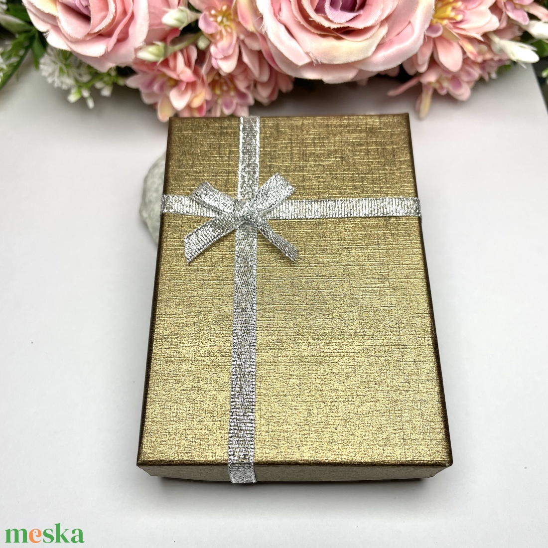 LEGJOBB APA ajándék férfi ásványkarkötő díszdobozban kísérő szöveggel - ékszer - karkötő - gyöngyös karkötő - Meska.hu LEGJOBB APA ajándék férfi ásványkarkötő díszdobozban kísérő szöveggel - ékszer - karkötő - gyöngyös karkötő - Meska.hu