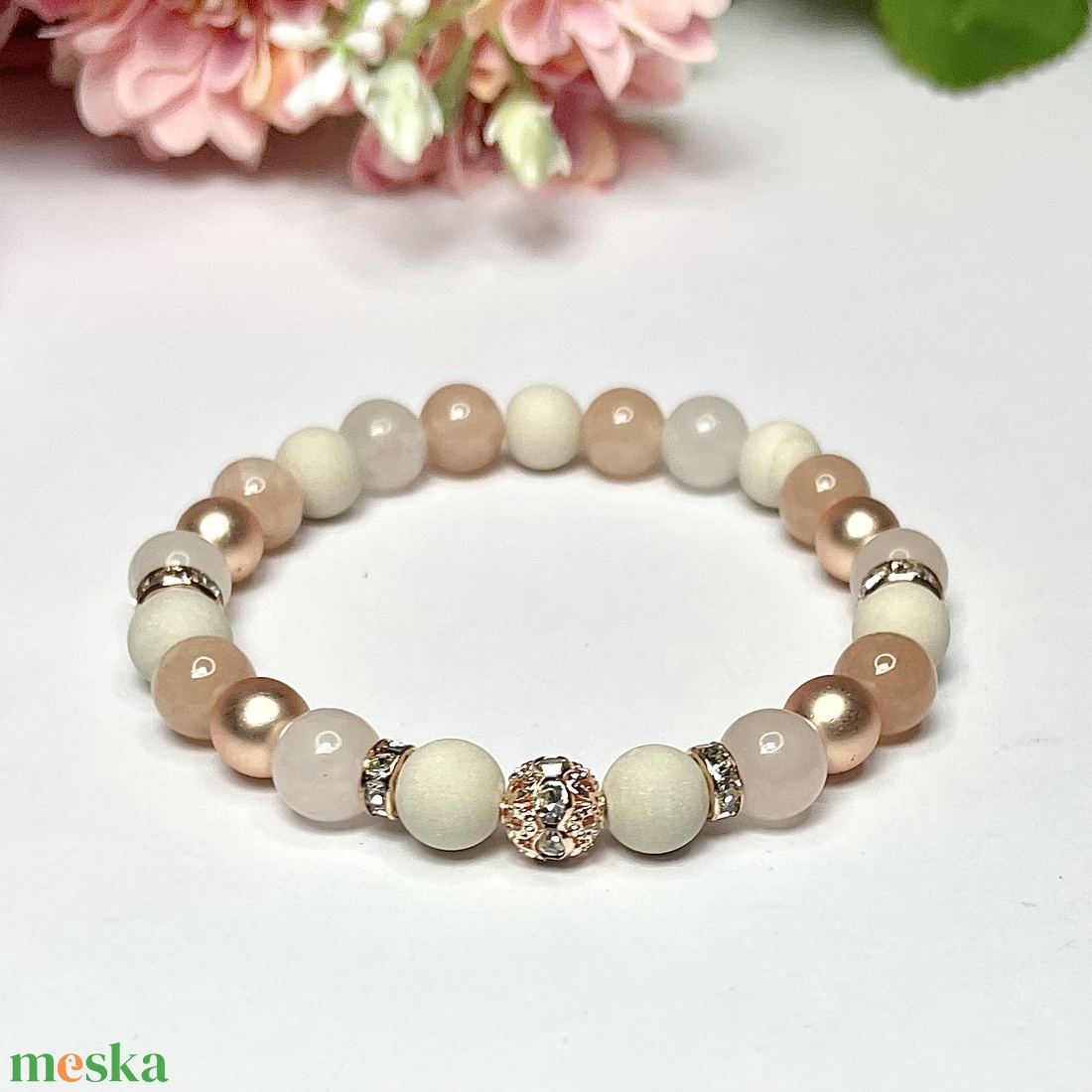 Örömanya szülőköszöntő ajándék nude rosegold ásvány karkötő strasszköves dísszel díszdobozban kísérő szöveggel - esküvő - emlék & ajándék - szülőköszöntő ajándék - Meska.hu