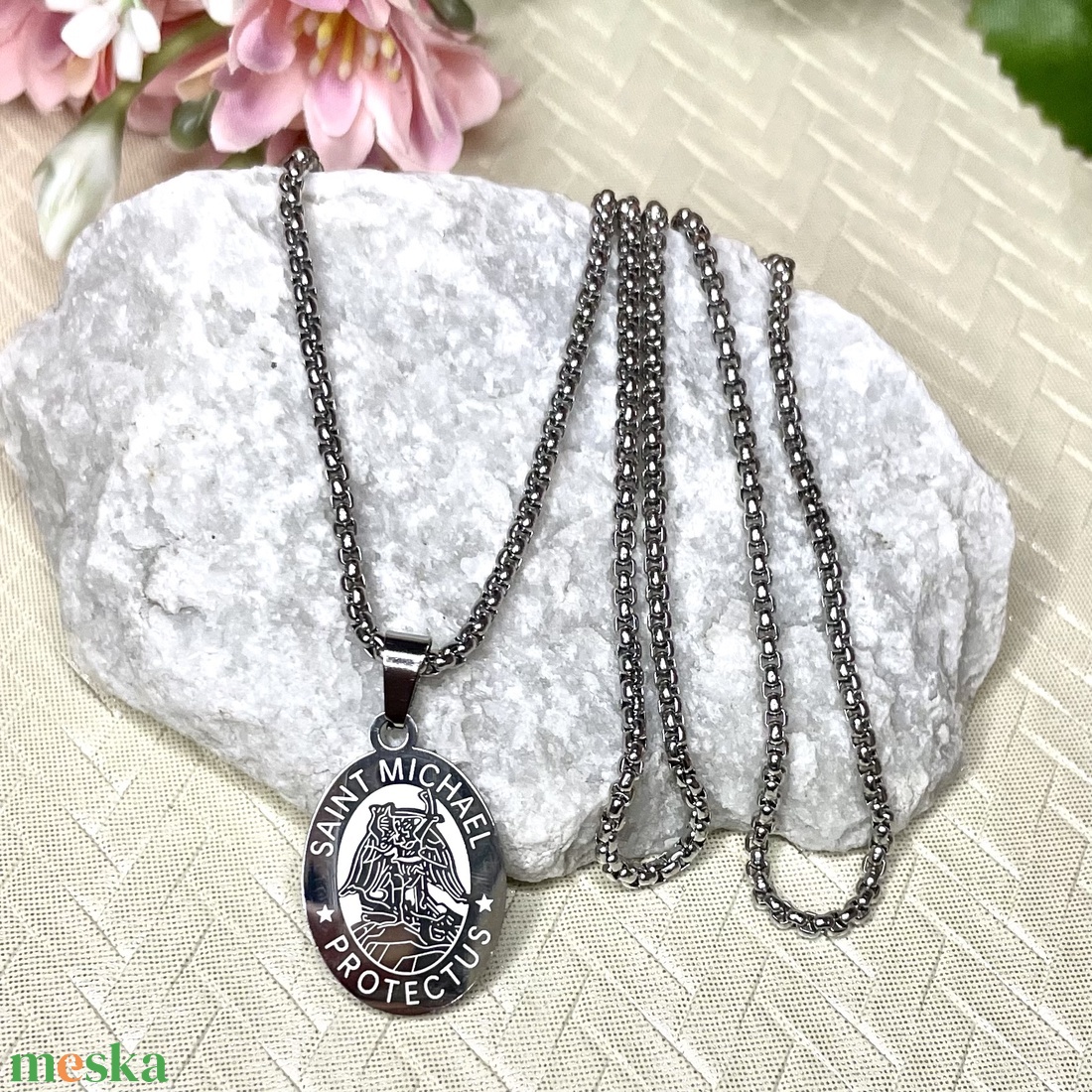Ezüst színű Mihály arkangyal nemesacél medál védelmező amulett talizmán ezüst színű nemesacél láncon - ékszer - nyaklánc - medálos nyaklánc - Meska.hu Ezüst színű Mihály arkangyal nemesacél medál védelmező amulett talizmán ezüst színű nemesacél láncon - ékszer - nyaklánc - medálos nyaklánc - Meska.hu