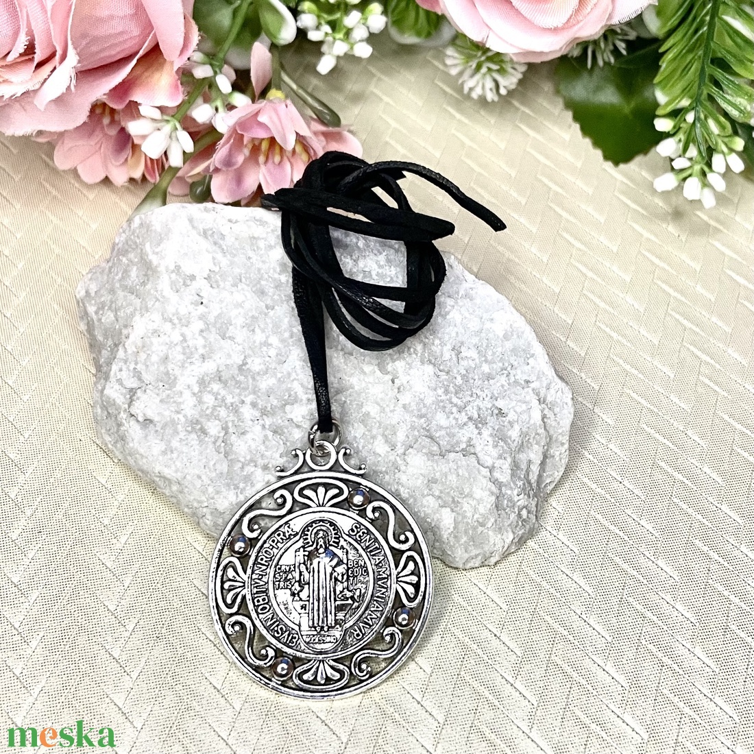 Szent Benedek védelmező amulett talizmán bőrszálon - ékszer - nyaklánc - medálos nyaklánc - Meska.hu Szent Benedek védelmező amulett talizmán bőrszálon - ékszer - nyaklánc - medálos nyaklánc - Meska.hu