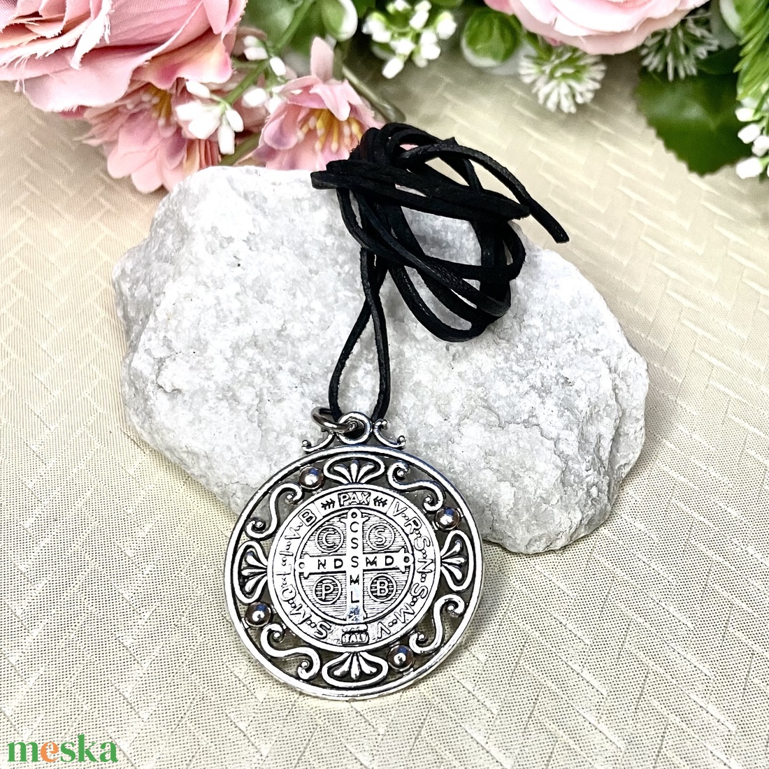 Szent Benedek védelmező amulett talizmán bőrszálon - ékszer - nyaklánc - medálos nyaklánc - Meska.hu Szent Benedek védelmező amulett talizmán bőrszálon - ékszer - nyaklánc - medálos nyaklánc - Meska.hu