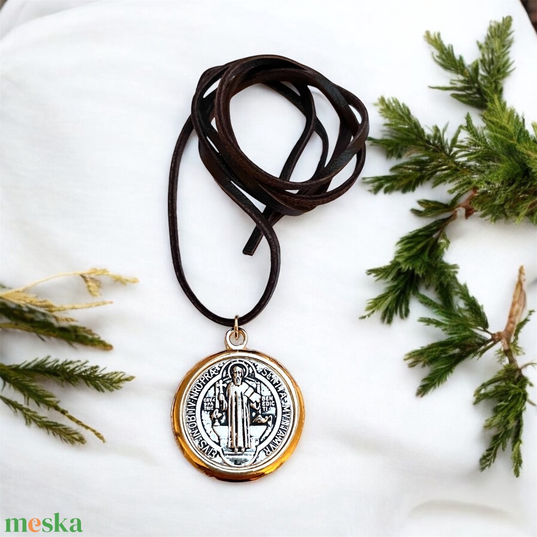 Szent Benedek védelmező amulett talizmán bőrszálon - ékszer - nyaklánc - medálos nyaklánc - Meska.hu Szent Benedek védelmező amulett talizmán bőrszálon - ékszer - nyaklánc - medálos nyaklánc - Meska.hu