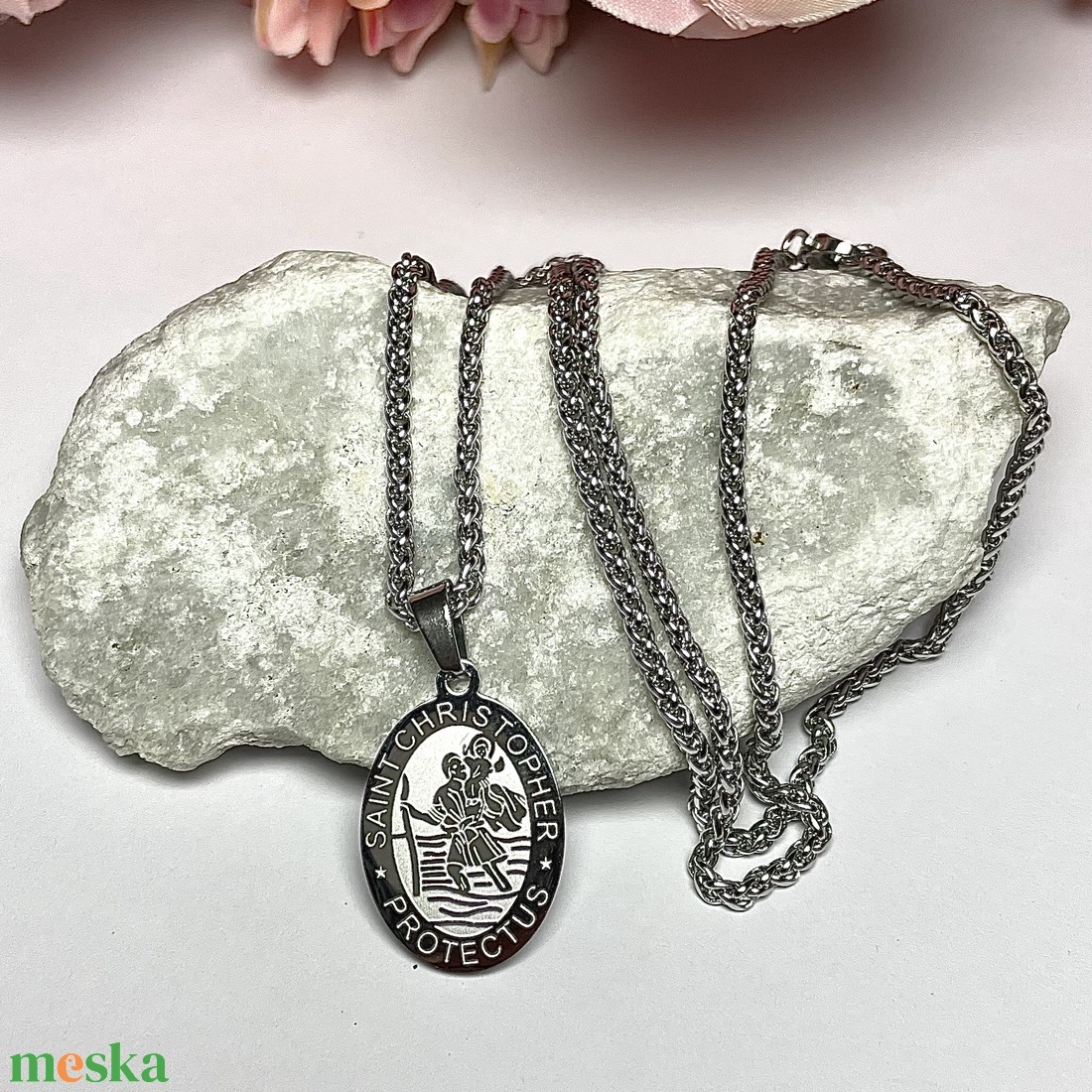 Ezüst színű Szent Kristóf nemesacél medál védelmező amulett talizmán ezüst színű nemesacél láncon - ékszer - nyaklánc - medálos nyaklánc - Meska.hu Ezüst színű Szent Kristóf nemesacél medál védelmező amulett talizmán ezüst színű nemesacél láncon - ékszer - nyaklánc - medálos nyaklánc - Meska.hu