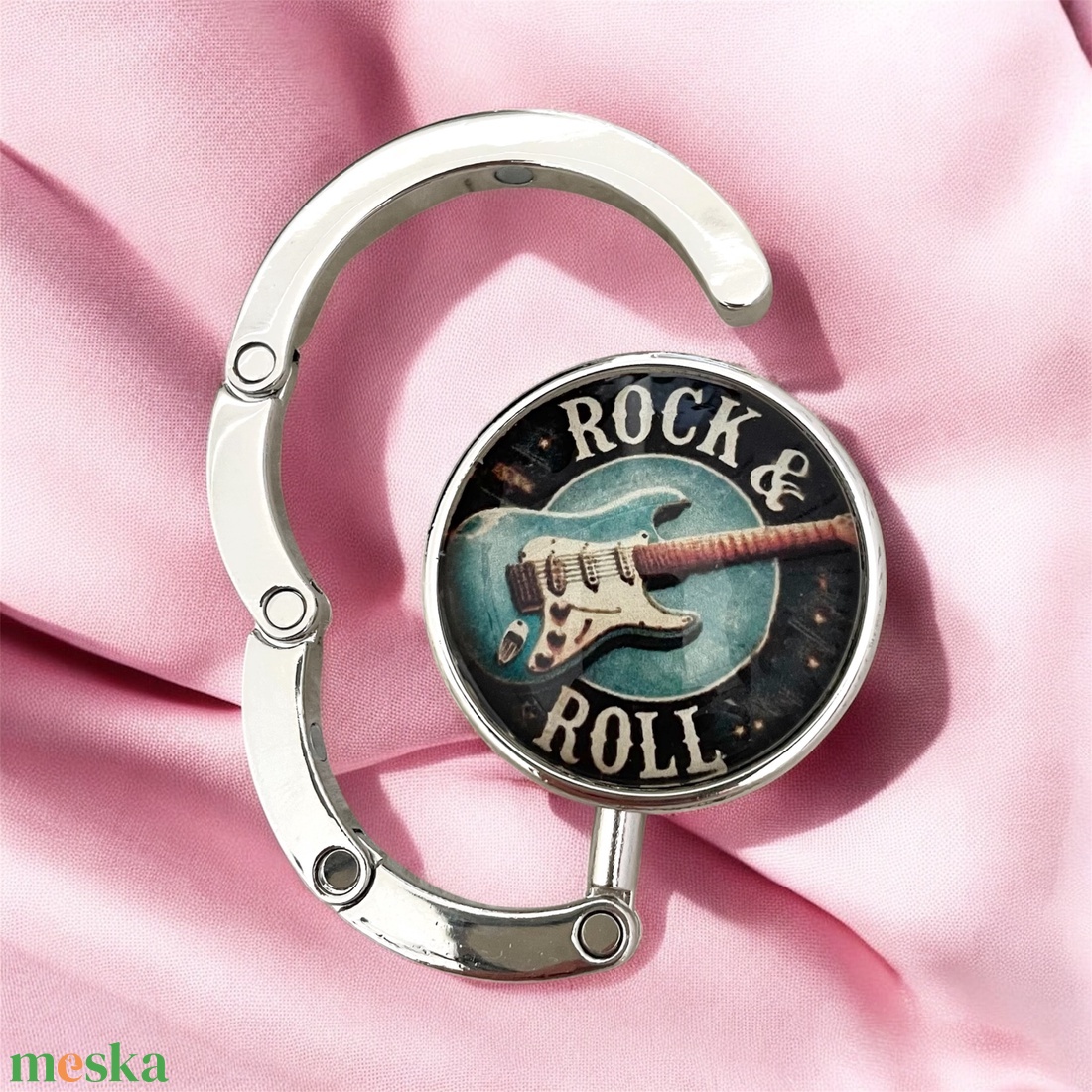 Rock and Roll gitár zene mintás táskaakasztó táska akasztó - táska & tok - kulcstartó & táskadísz - táskaakasztó - Meska.hu