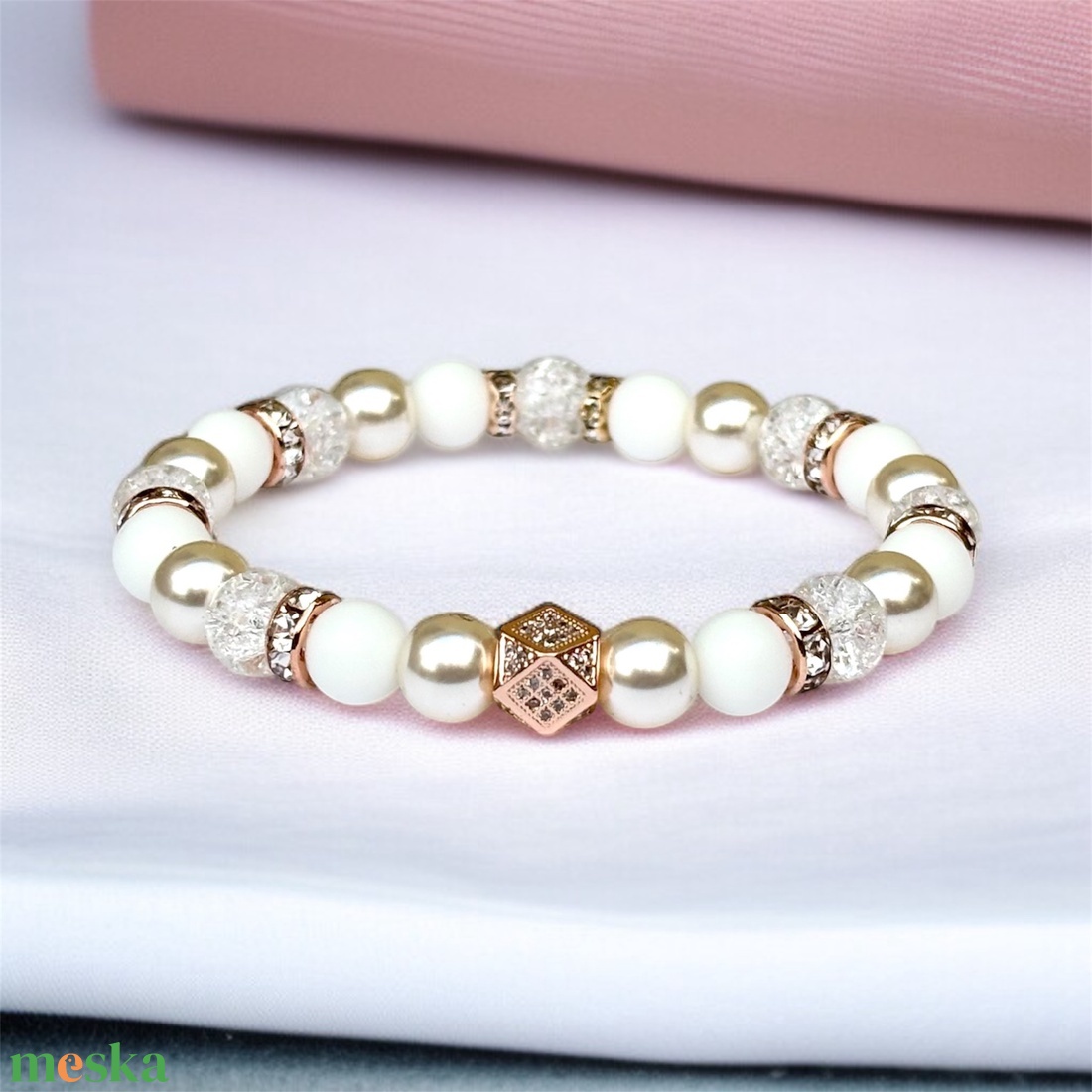 LUXURY rosegold fehér gyöngyház csillogó ásványgyöngy karkötő 16-17 5583833 - ékszer - karkötő - ásványkarkötő - Meska.hu LUXURY rosegold fehér gyöngyház csillogó ásványgyöngy karkötő 16-17 5583833 - ékszer - karkötő - ásványkarkötő - Meska.hu