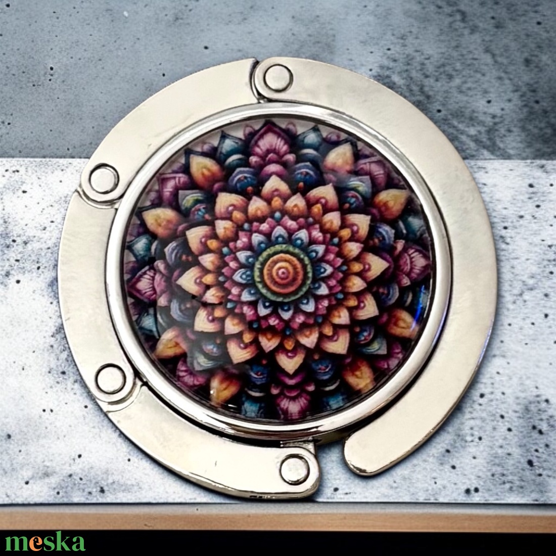 Mandala virág mintázatú Üveglencsés Táska Akasztó Táskaakasztó 5597050 - táska & tok - kulcstartó & táskadísz - táskaakasztó - Meska.hu Mandala virág mintázatú Üveglencsés Táska Akasztó Táskaakasztó 5597050 - táska & tok - kulcstartó & táskadísz - táskaakasztó - Meska.hu