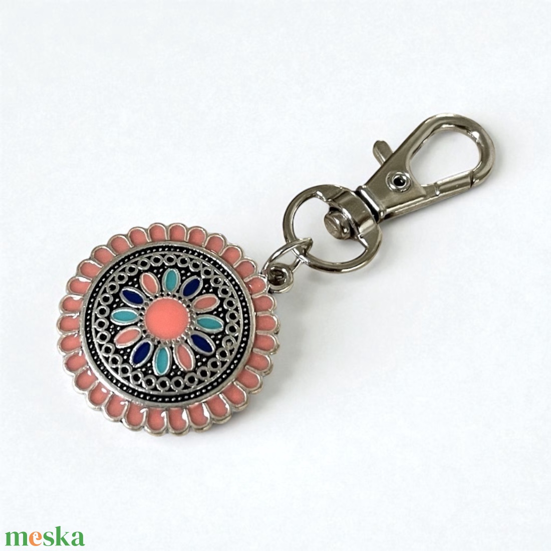 Mandala mintás kulcstartó táskadísz (Nude rózsaszín) 5345882 - táska & tok - kulcstartó & táskadísz - táskadísz - Meska.hu