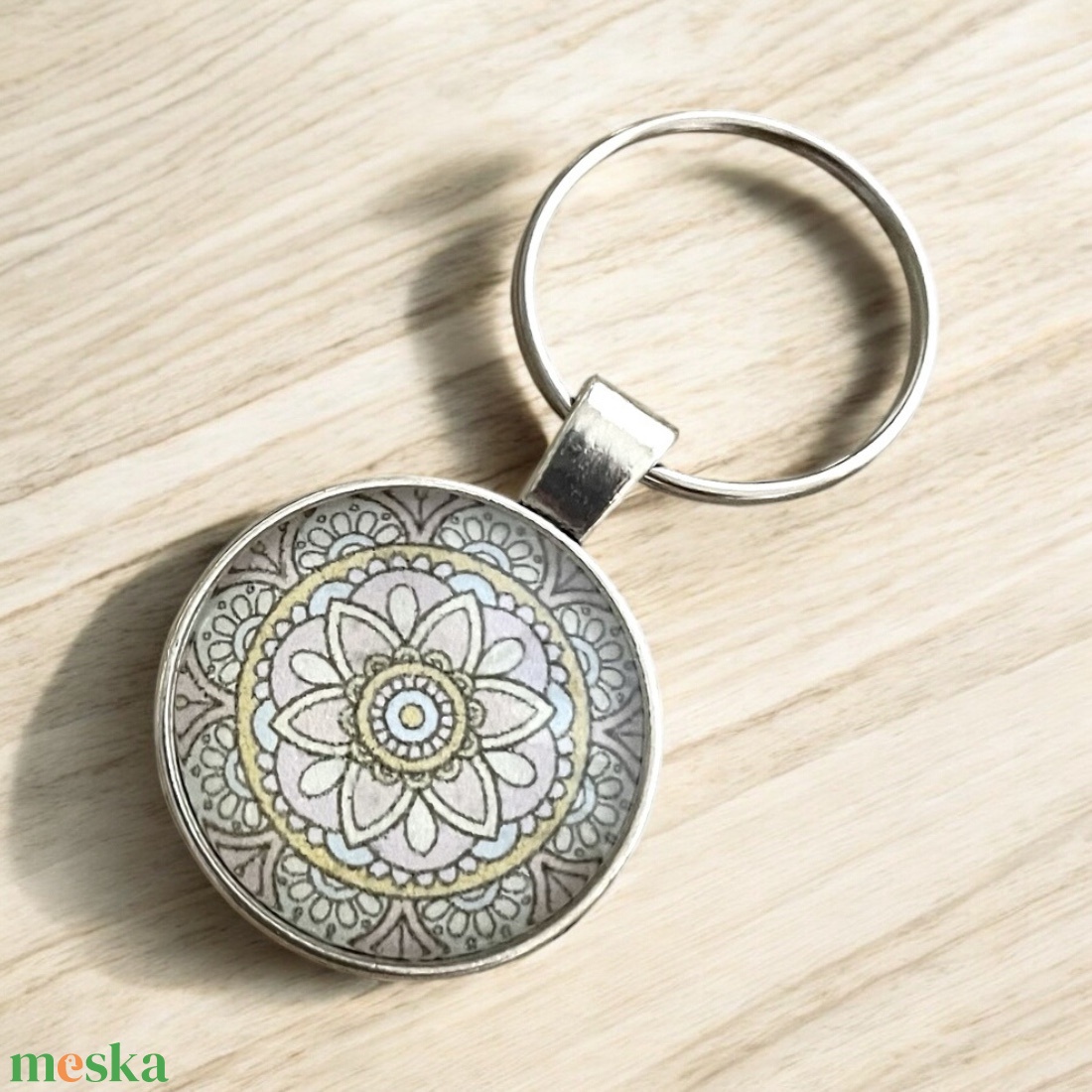 Üveglencsés fém kulcstartó - Mandala mintás arany selyemfényes - táska & tok - kulcstartó & táskadísz - kulcstartó - Meska.hu Üveglencsés fém kulcstartó - Mandala mintás arany selyemfényes - táska & tok - kulcstartó & táskadísz - kulcstartó - Meska.hu