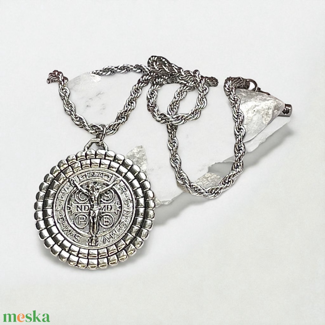Kétoldalas Szent Benedek amulett medál talizmán nemesacél kapcsos láncon - ékszer - nyaklánc - medálos nyaklánc - Meska.hu Kétoldalas Szent Benedek amulett medál talizmán nemesacél kapcsos láncon - ékszer - nyaklánc - medálos nyaklánc - Meska.hu