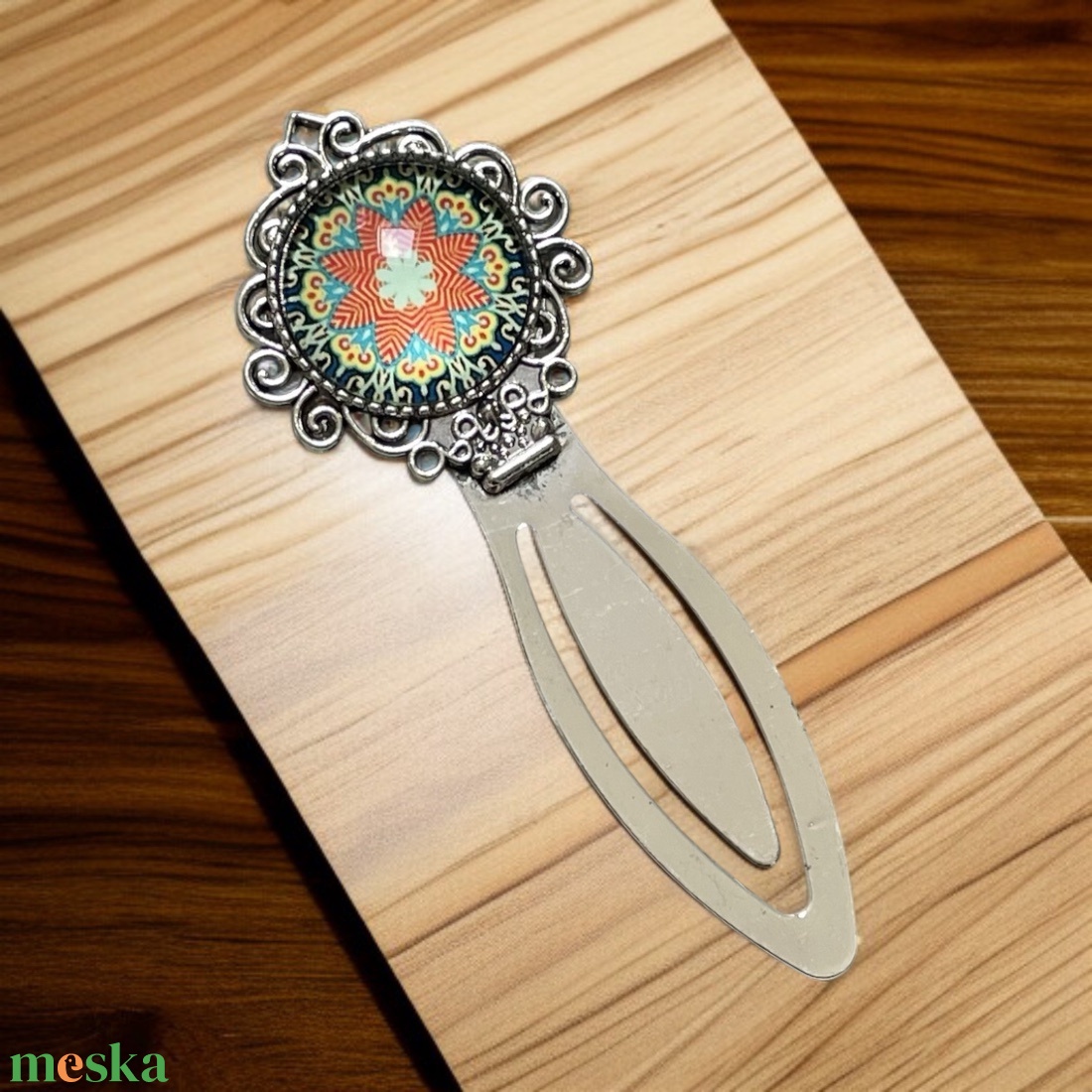 Mandala mintázatú üveglencsés fém könyvjelző - könyv & zene - könyvjelző - Meska.hu Mandala mintázatú üveglencsés fém könyvjelző - könyv & zene - könyvjelző - Meska.hu