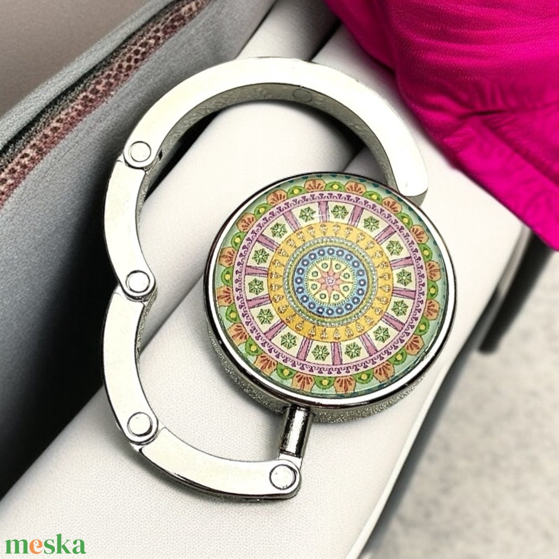 Mandala csempe virág mintázatú Üveglencsés Táska Akasztó Táskaakasztó - táska & tok - kulcstartó & táskadísz - táskaakasztó - Meska.hu Mandala csempe virág mintázatú Üveglencsés Táska Akasztó Táskaakasztó - táska & tok - kulcstartó & táskadísz - táskaakasztó - Meska.hu