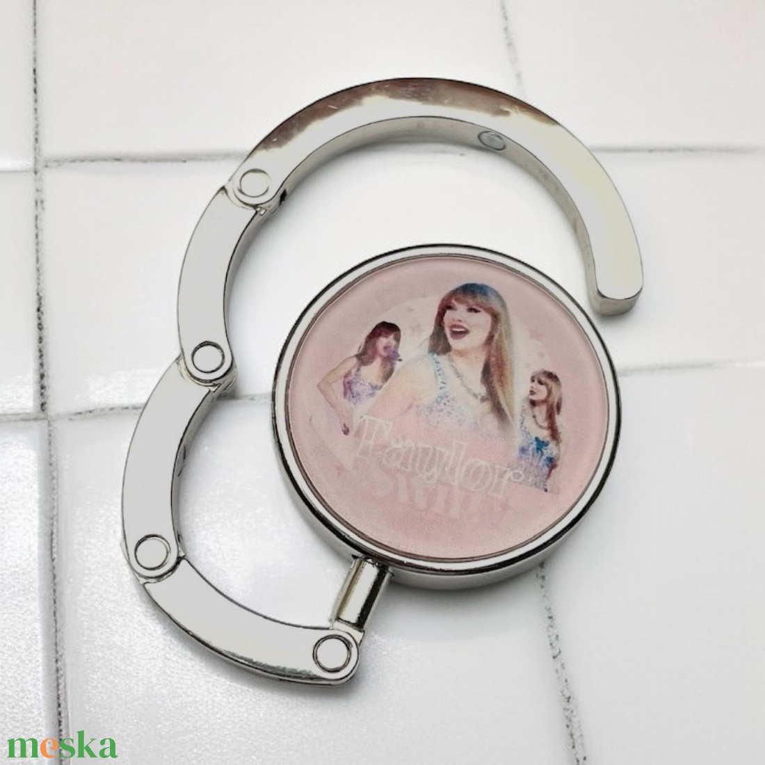 Taylor Swift képes mintás Táska Akasztó Táskaakasztó - táska & tok - kulcstartó & táskadísz - táskaakasztó - Meska.hu Taylor Swift képes mintás Táska Akasztó Táskaakasztó - táska & tok - kulcstartó & táskadísz - táskaakasztó - Meska.hu