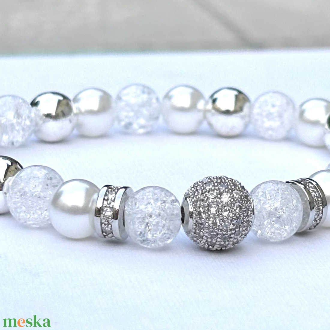 Örömanya szülőköszöntő ajándék LUXURY ásvány karkötő cirkónia köves charm díszítésekkel díszdobozban kísérő szöveggel  - esküvő - emlék & ajándék - szülőköszöntő ajándék - Meska.hu