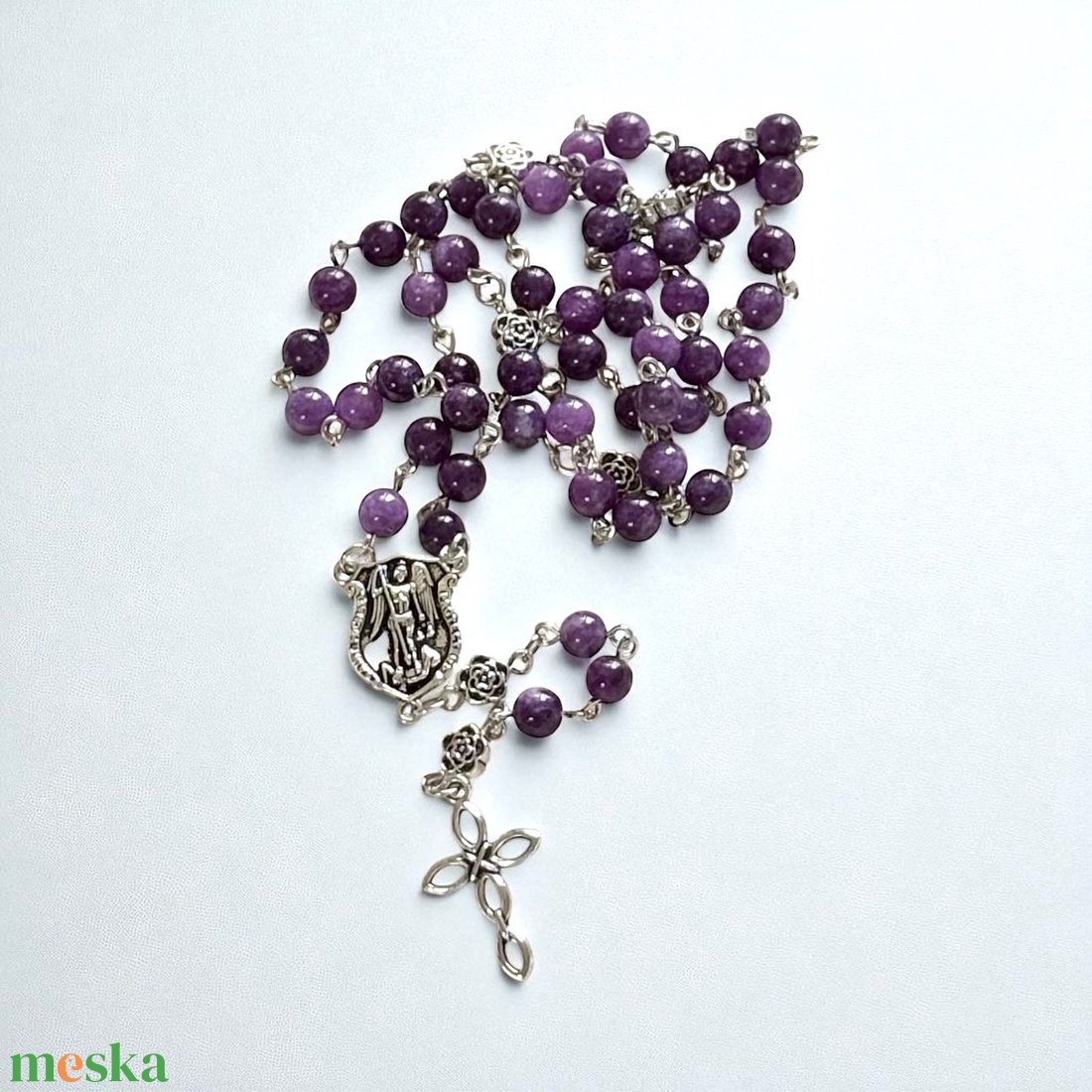 Ametiszt rózsafüzér Mihály arkangyal középmedállal  - otthon & életmód - vallás - lánc & füzér - Meska.hu