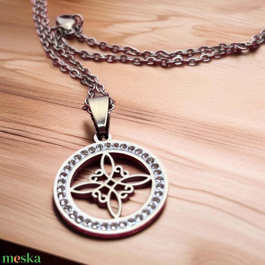Nemesacél strasszköves kelta csomó szimbólum medálos nyaklánc 5515329 - ékszer - nyaklánc - medálos nyaklánc - Meska.hu