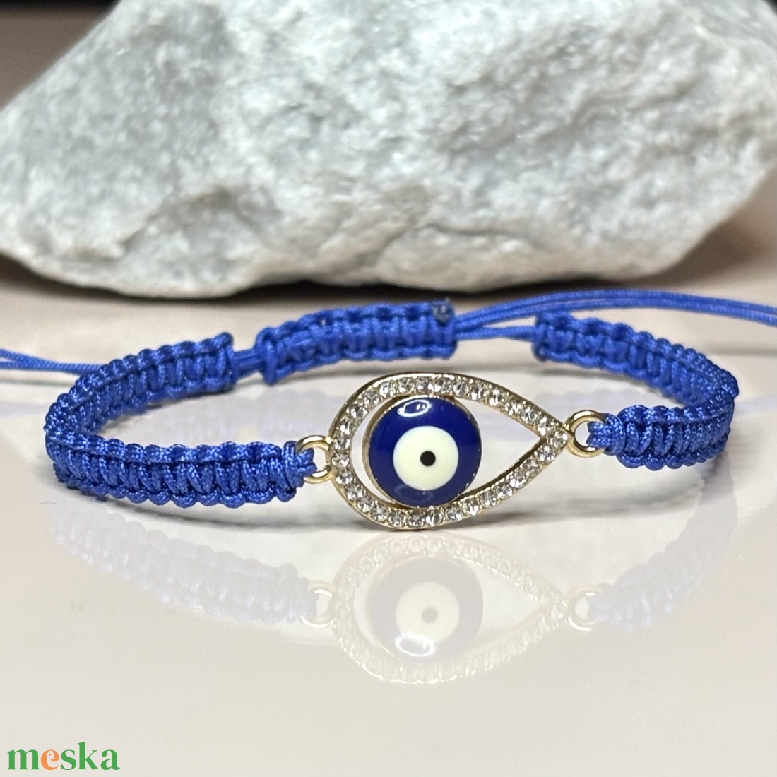 Védelmező csomózott makramé karkötő strasszköves nazar szen medállal  - ékszer - karkötő - fonott karkötő - Meska.hu