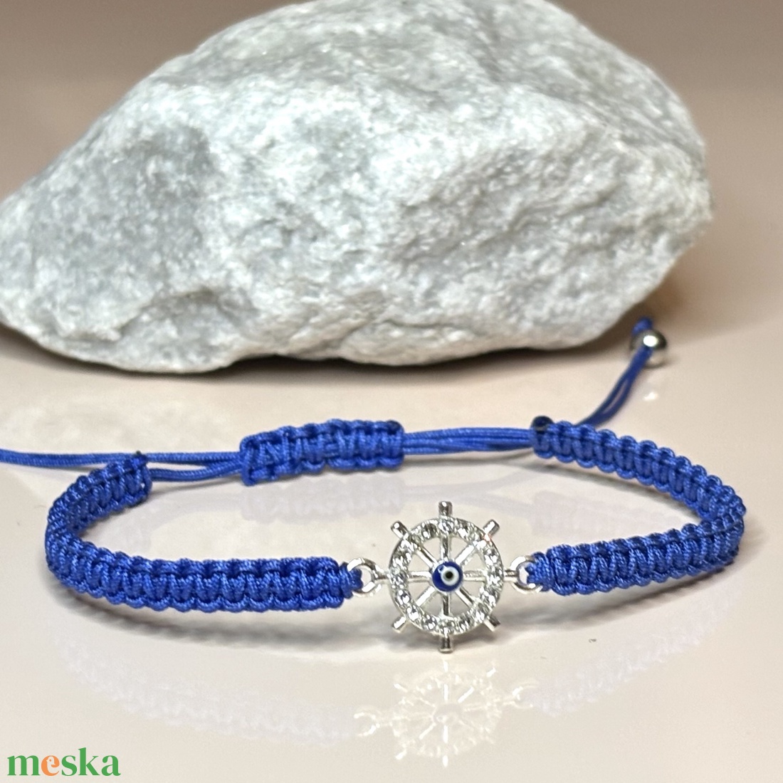 Kék védelmező csomózott karkötő Hajókormányos Nazar Medállal  - ékszer - karkötő - fonott karkötő - Meska.hu