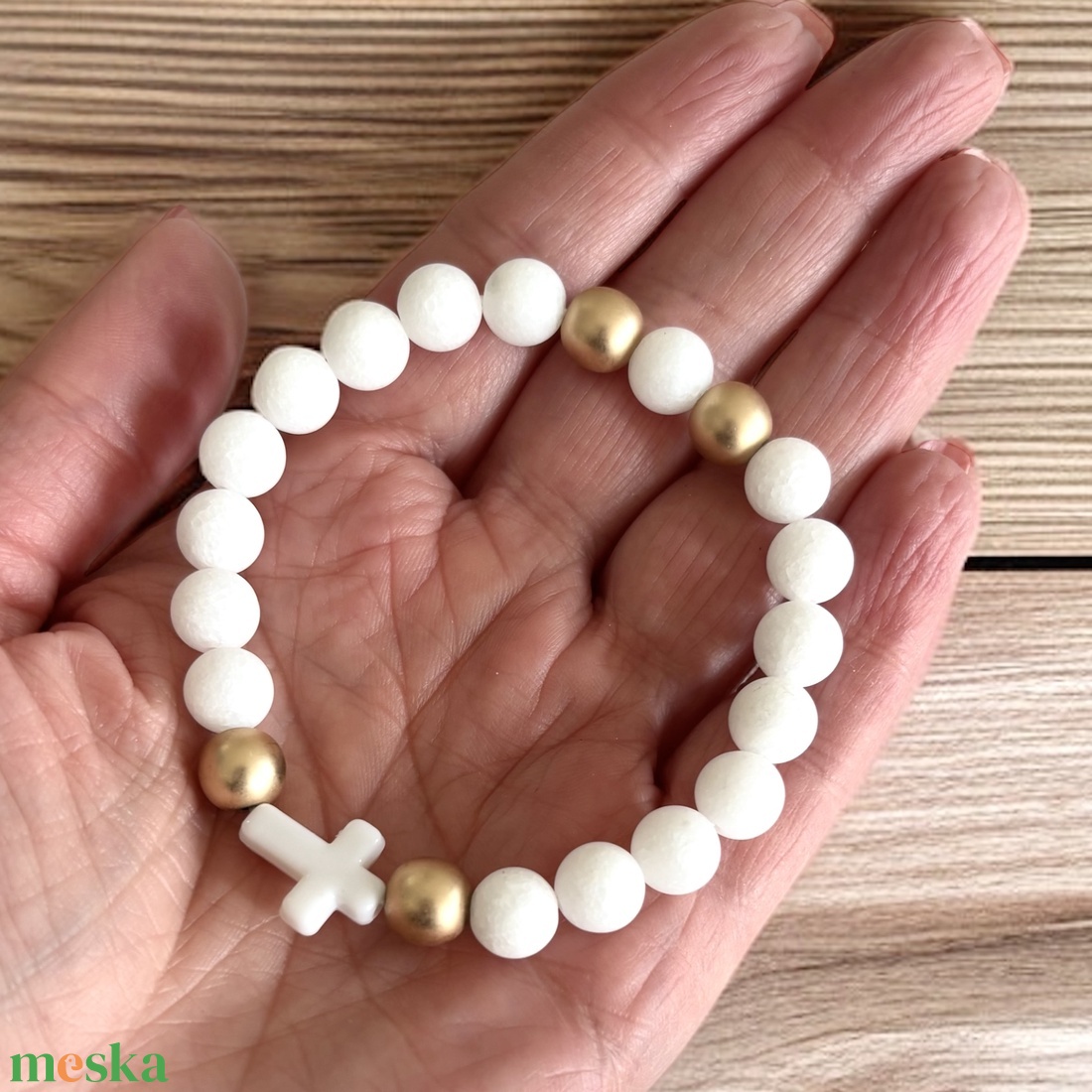 Kereszt medálos ásványkarkötő tejkvarc hematit 5640018 - ékszer - karkötő - ásványkarkötő - Meska.hu