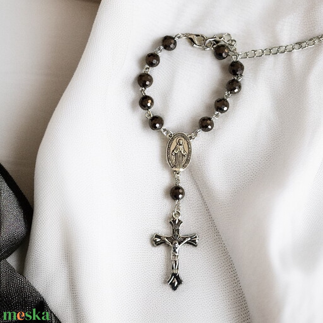 Autós rózsafüzér, tizedes rózsafüzér grafitszürke csiszolt swarovski üvegkristály gyöngyökből 5641707 - otthon & életmód - vallás - lánc & füzér - Meska.hu
