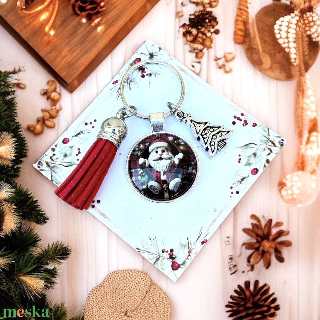 Üveglencsés fém bojtos karécsonyi kulcstartó ajándékozásra kész celofánba csomagolva 5664935 - táska & tok - kulcstartó & táskadísz - kulcstartó - Meska.hu