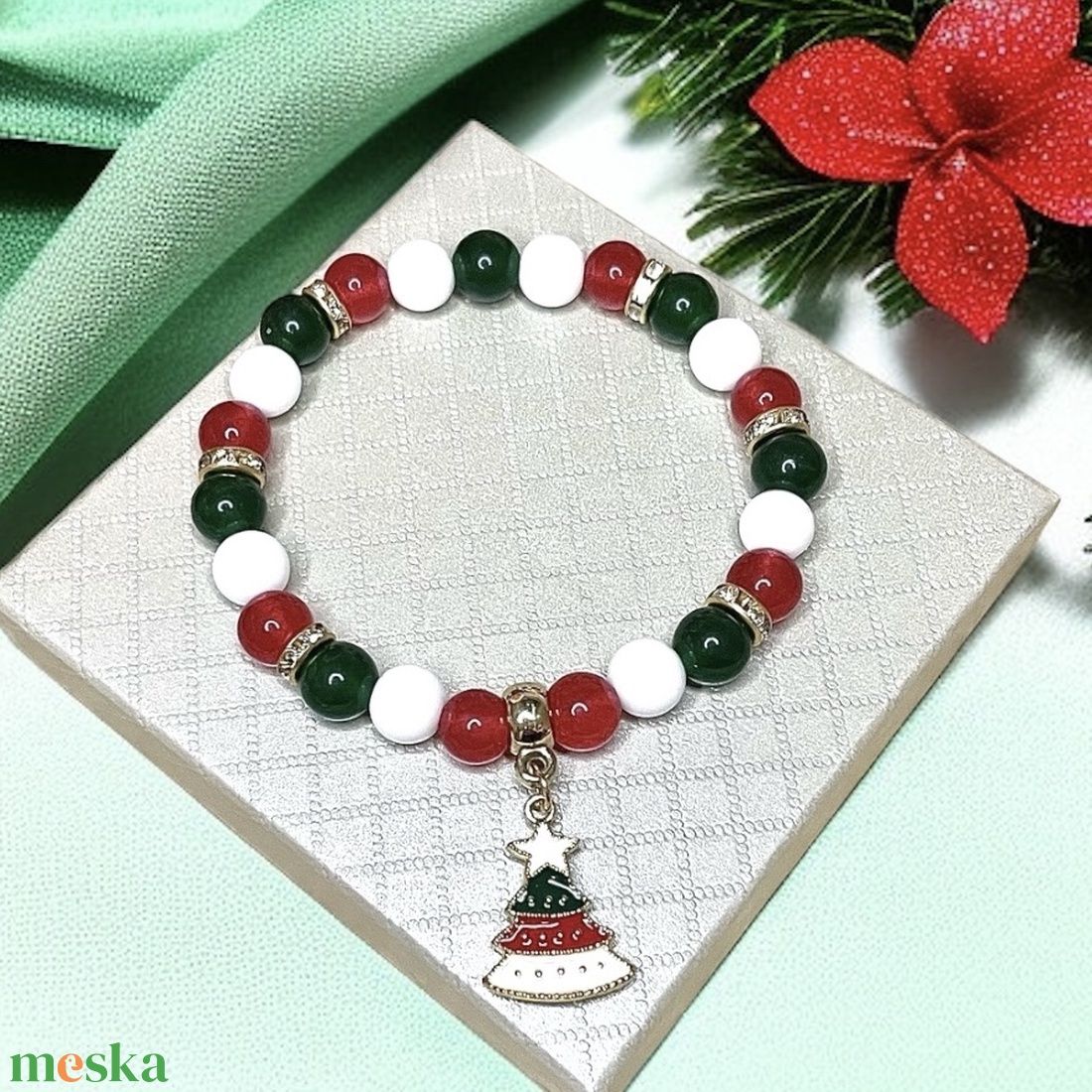 Női karácsonyi ásványkarkötő karácsonyfa medállal 5412526 - ékszer - karkötő - ásványkarkötő - Meska.hu