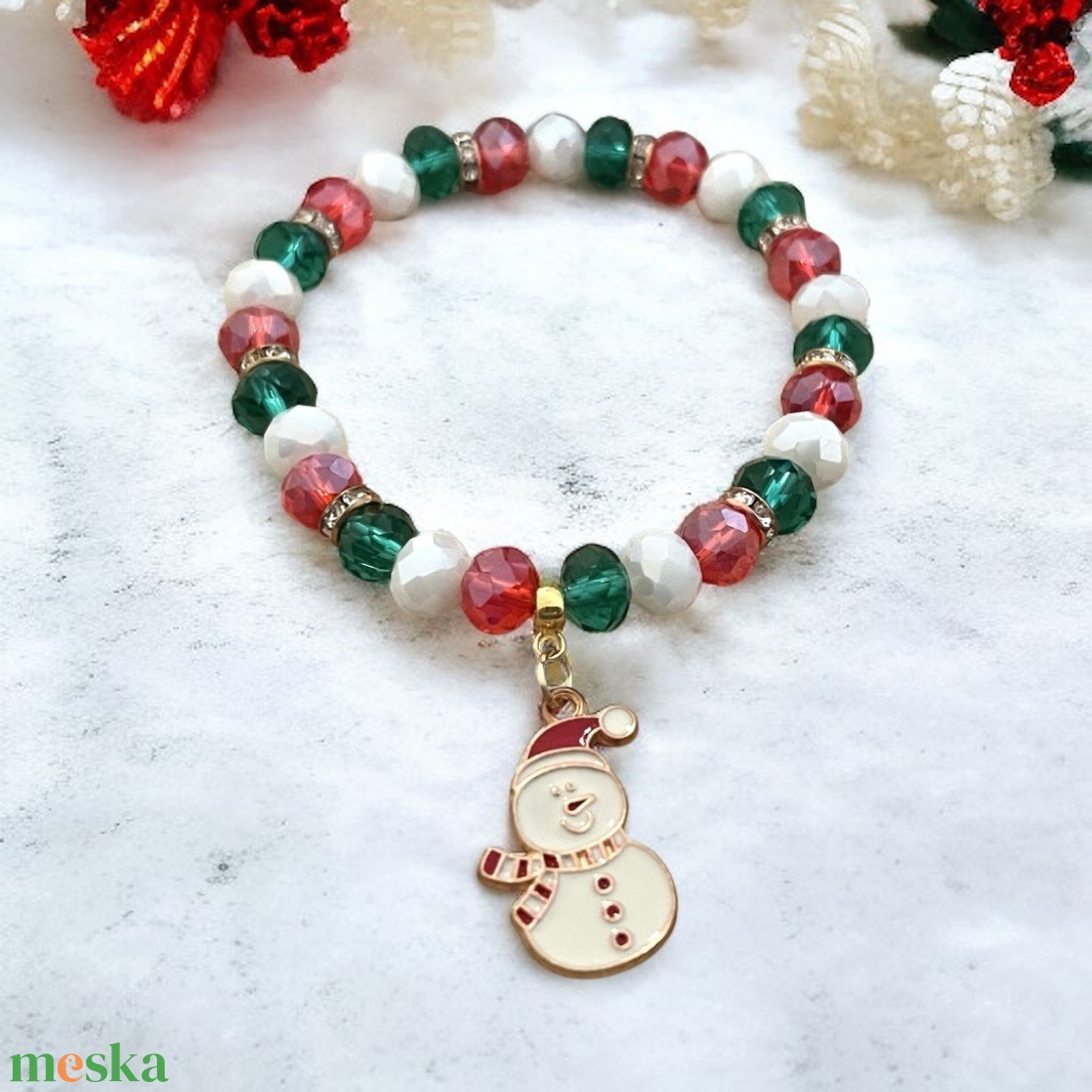 Karácsonyi ünnepi karkötő csiszolt kristálygyöngyökkel hóember medállal 5666816 - ékszer - karkötő - gyöngyös karkötő - Meska.hu